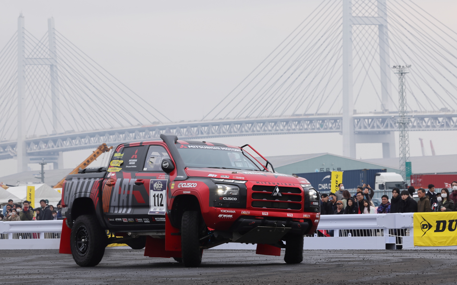 巨大なトラックから軽自動車までの走りの違いを感じるのも楽しい