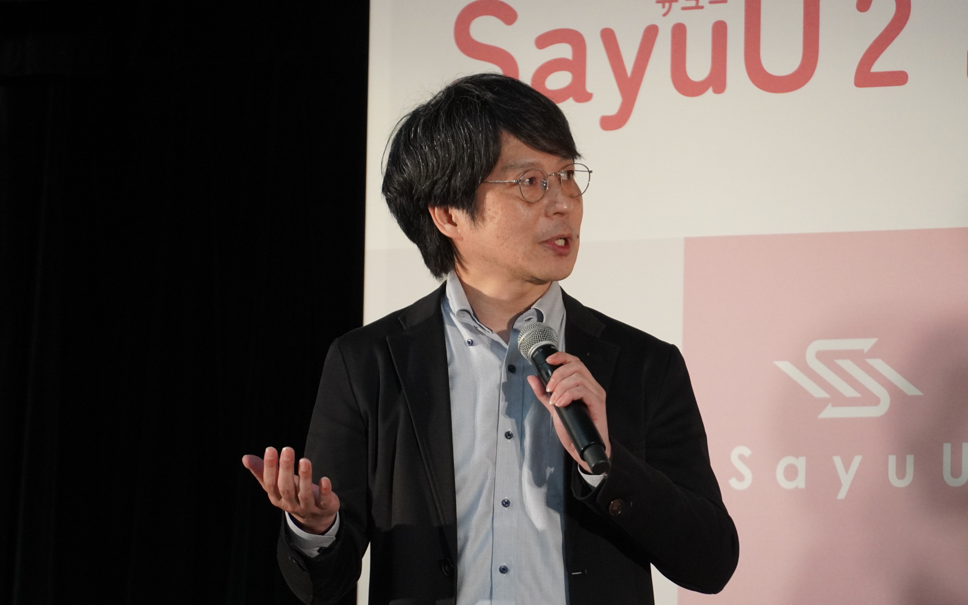 子供の交通事故について解説する日本自動車研究所（JARI）の大谷亮先生