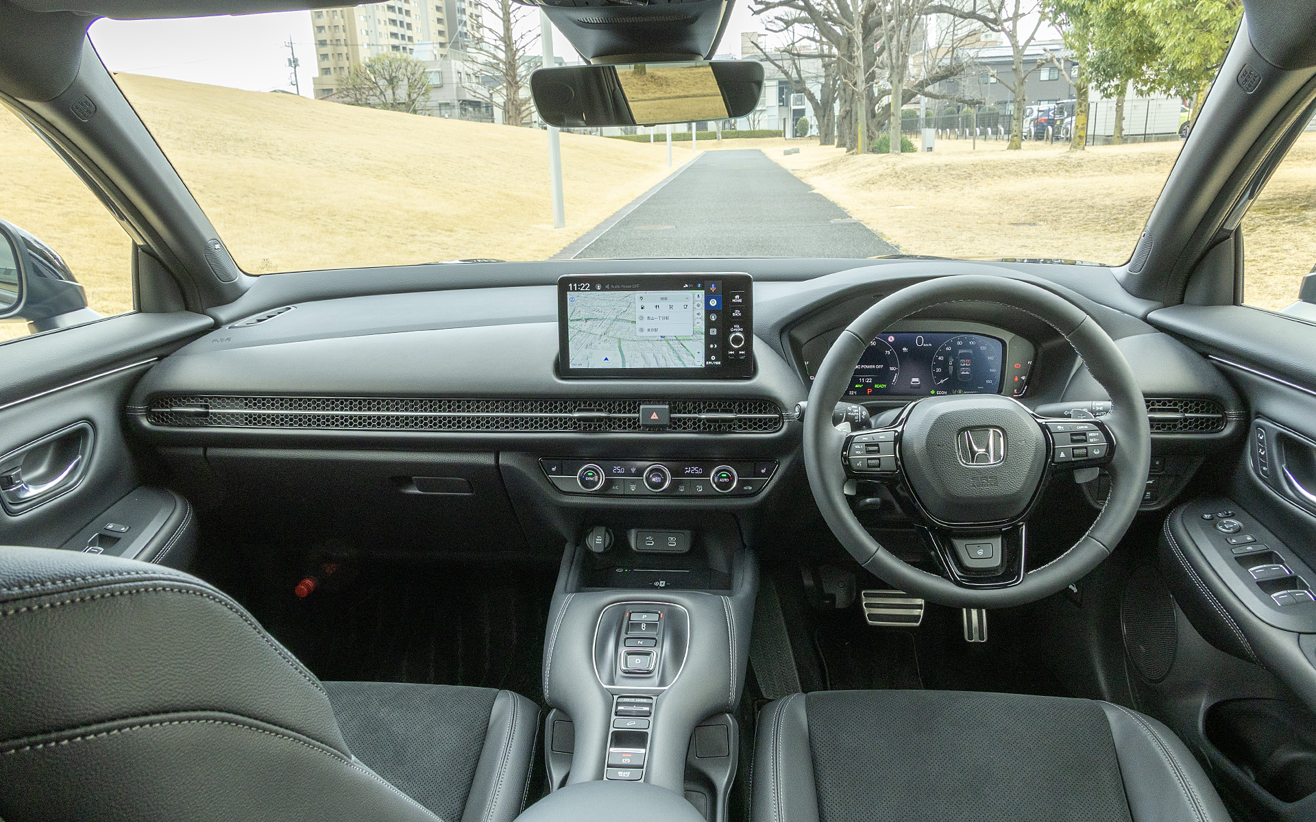 ブラックスタイルのインパネまわり