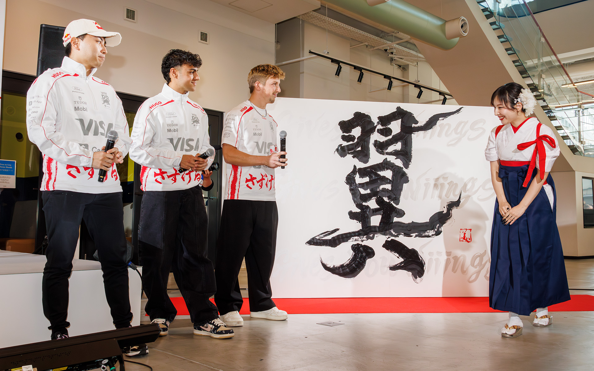 「本当に素晴らしい作品」（リンドブラッド選手）、「なかなか見られない素晴らしいパフォーマンス」（ローソン選手）と絶賛