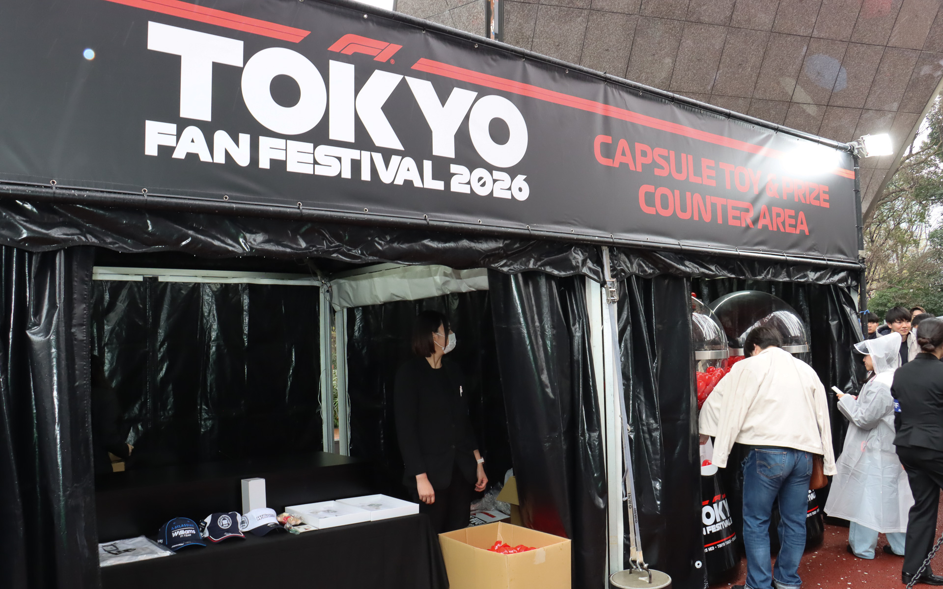 イベントの様子などをInstagramなどのSNSに投稿すると、1投稿で1回分利用できる「カプセルトイ」