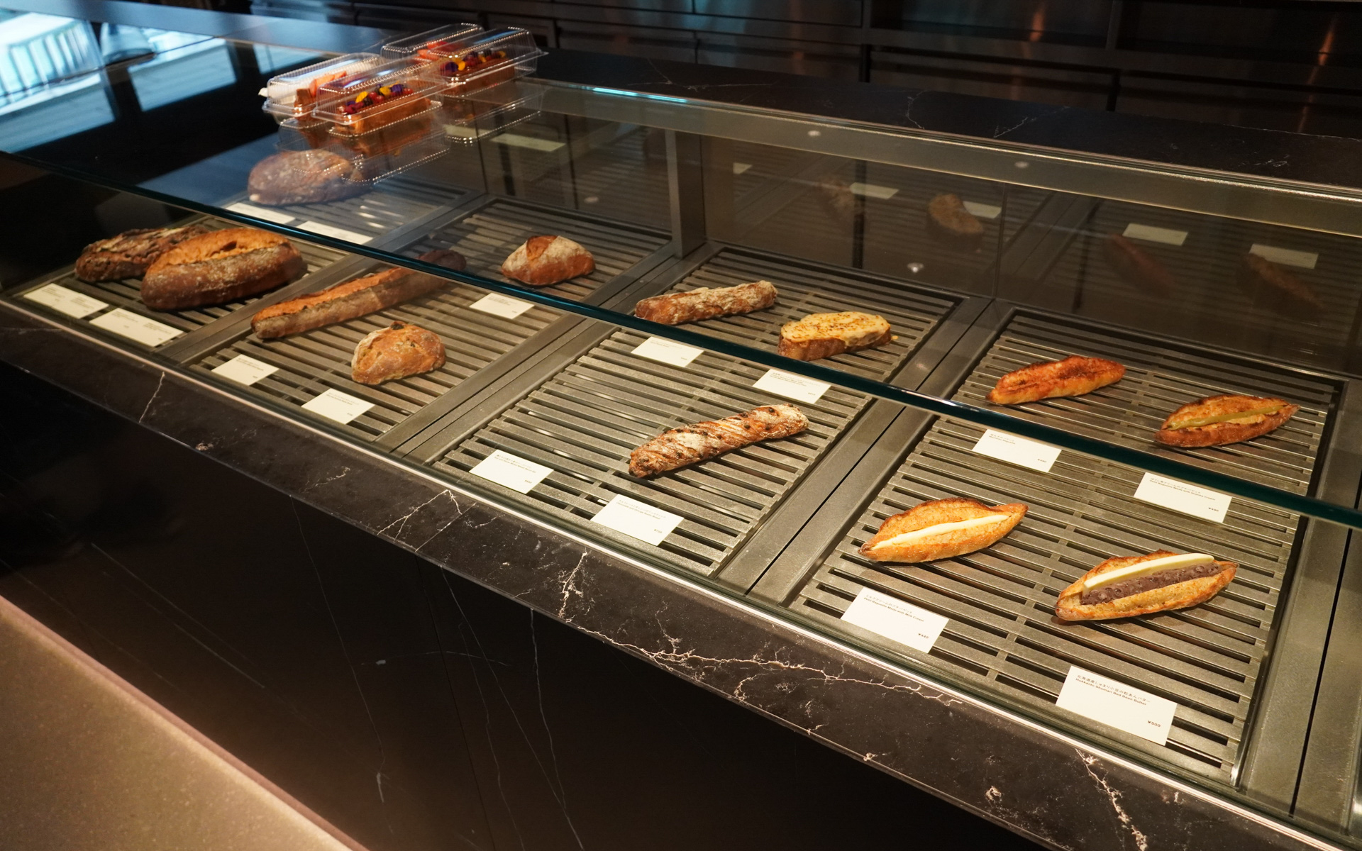 パンのラインアップも豊富