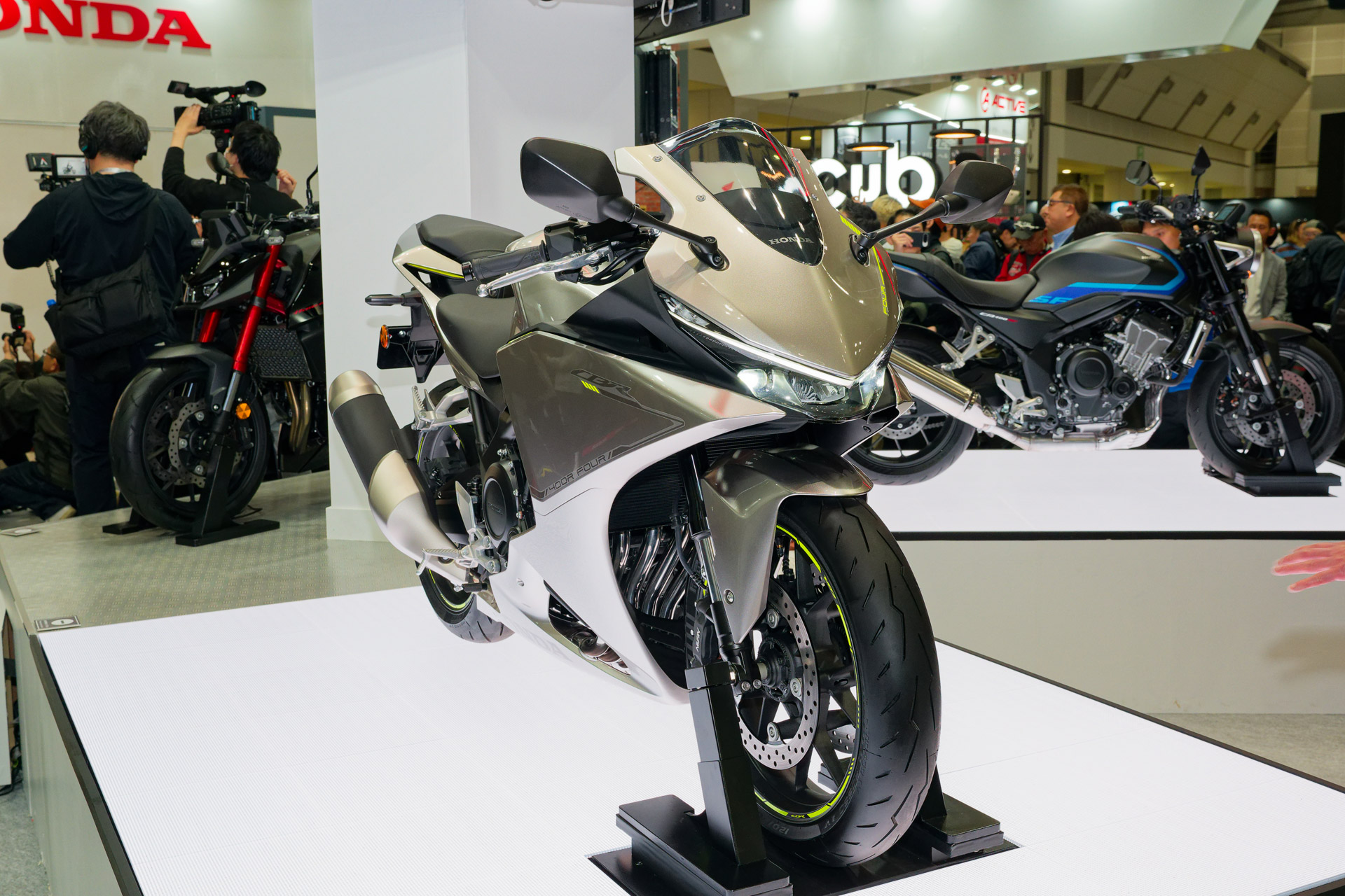 「CBR400R FOUR E-Clutch Concept」