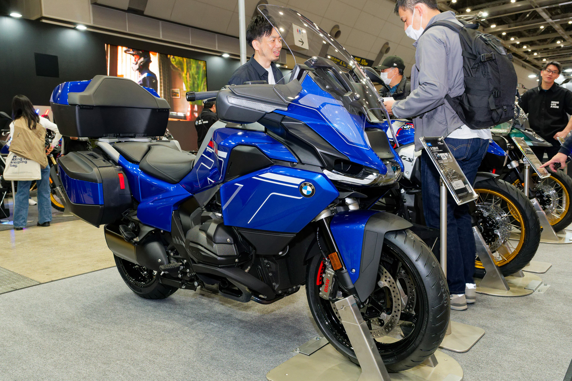 「R 1300 RT」。145hp、149Nmを発揮する2気筒ボクサーエンジン搭載