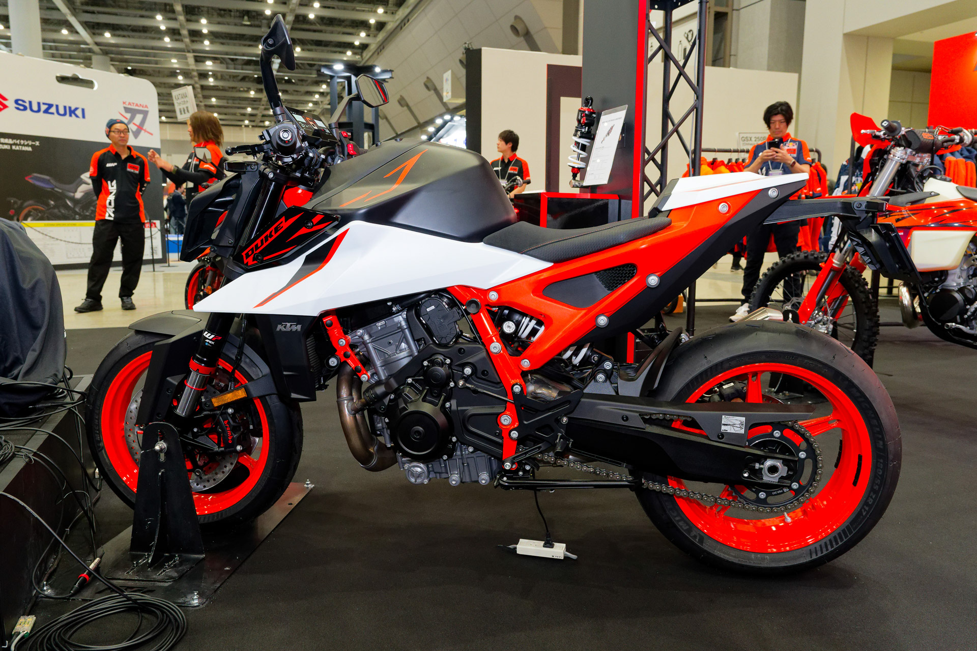 「KTM 990 DUKE R」