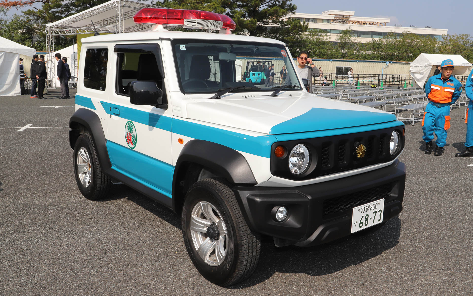 機動隊仕様のジムニー。実際に被災地の救援にも向かった車両とのこと。希望をすれば中に乗り込むこともできた