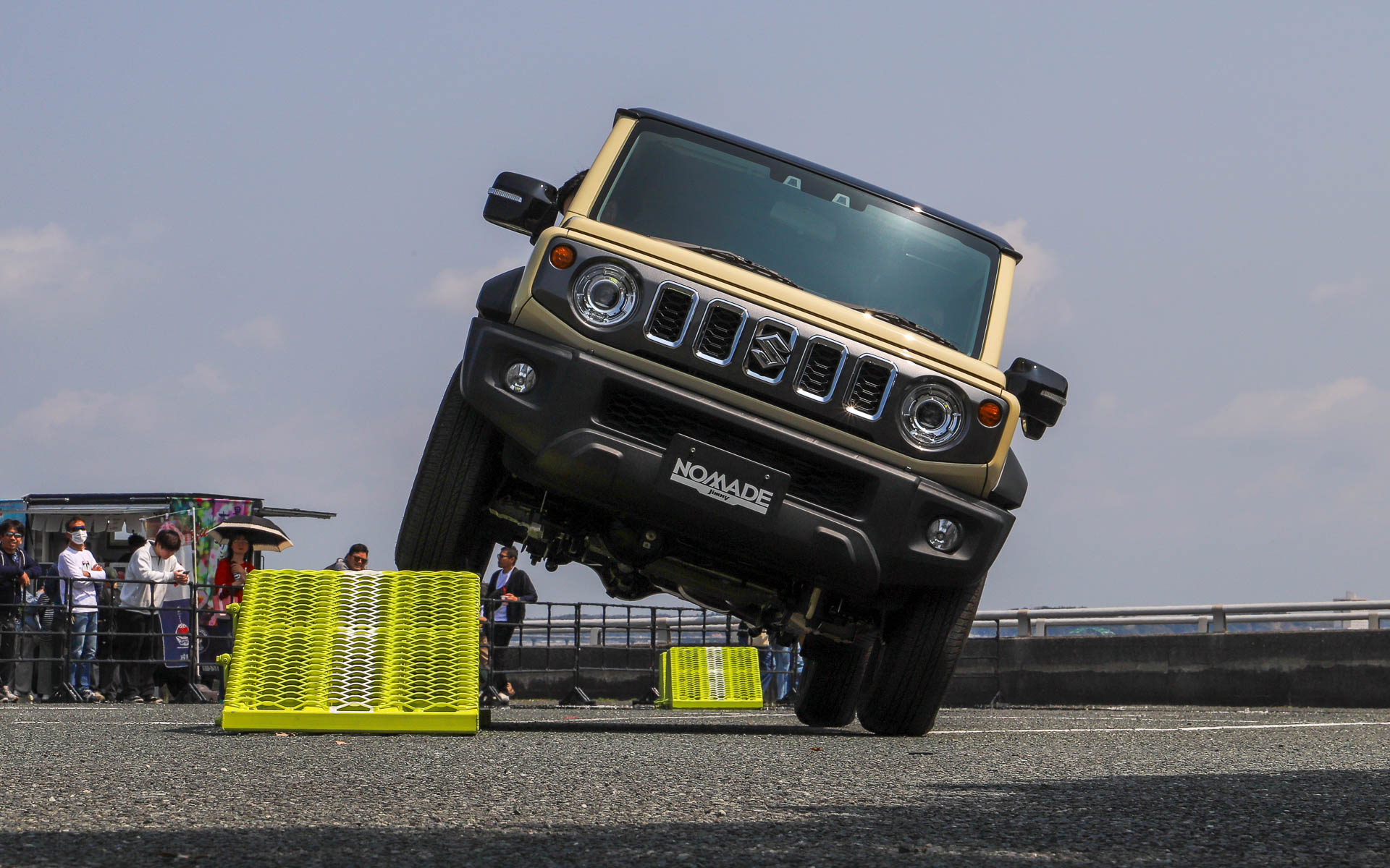 オフロード走行同乗体験も行なわれた