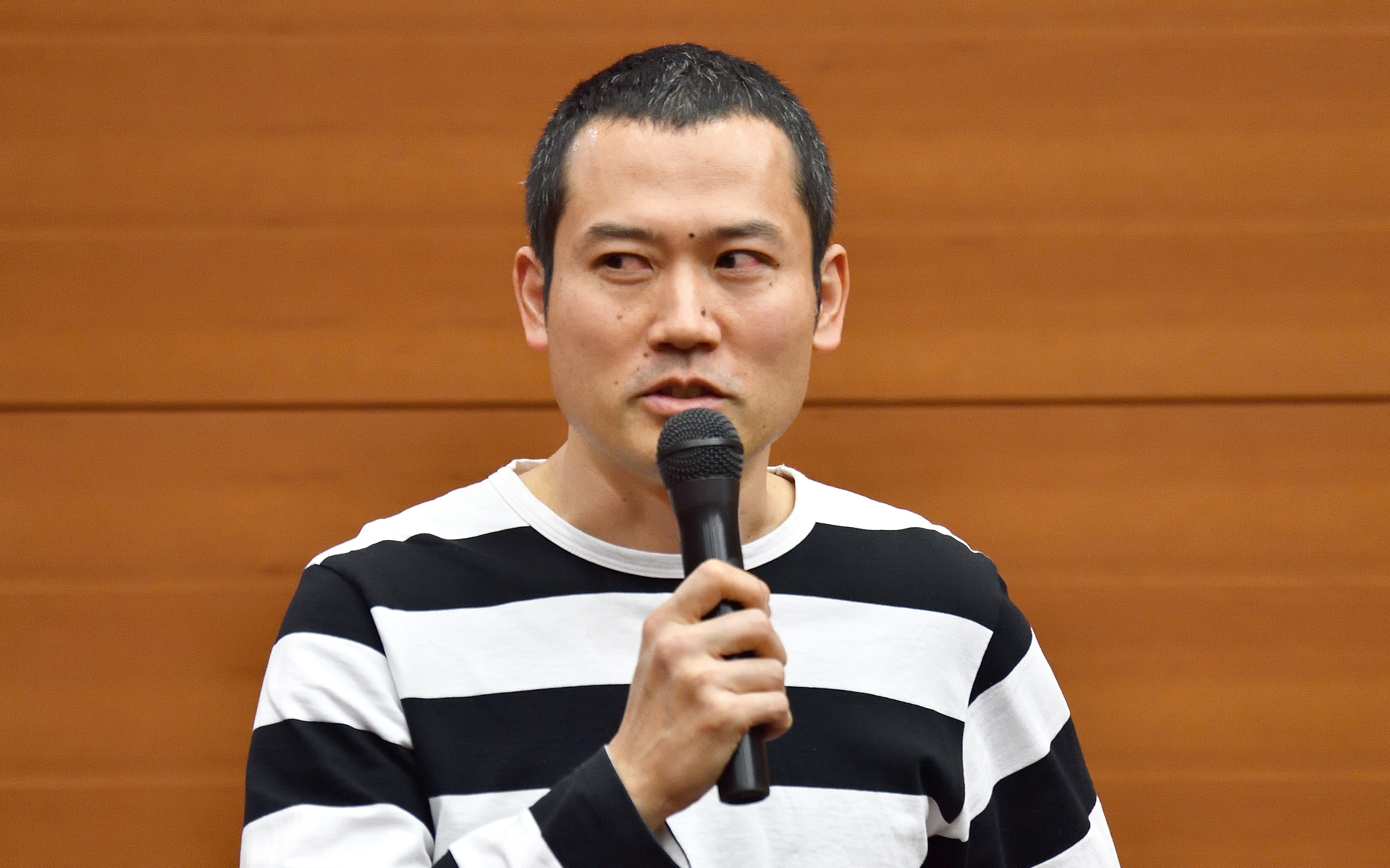 東京大学先端科学技術研究センター客員研究員でありアーティストの鈴木康広氏