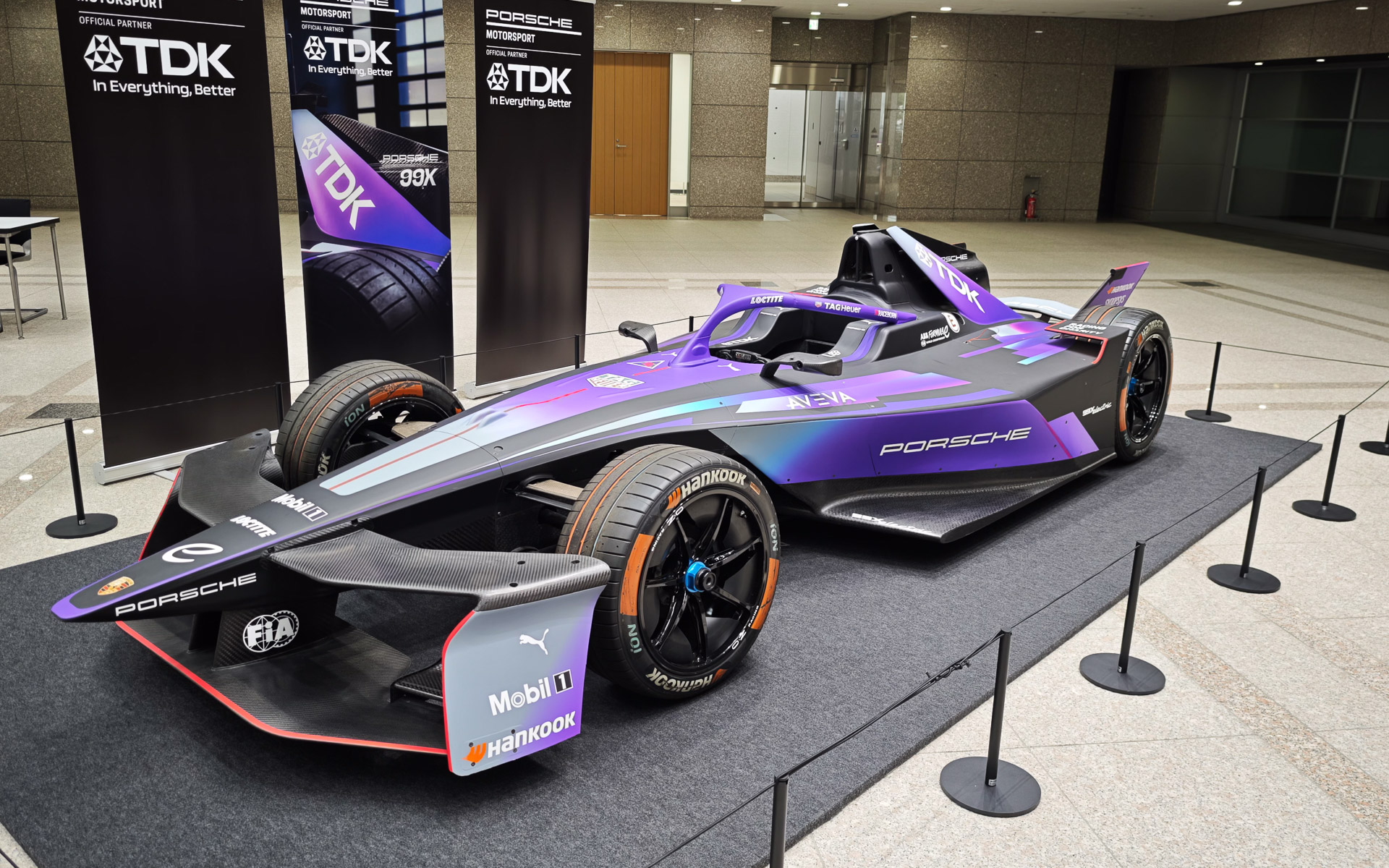 フォーミュラEのポルシェ99X エレクトリック