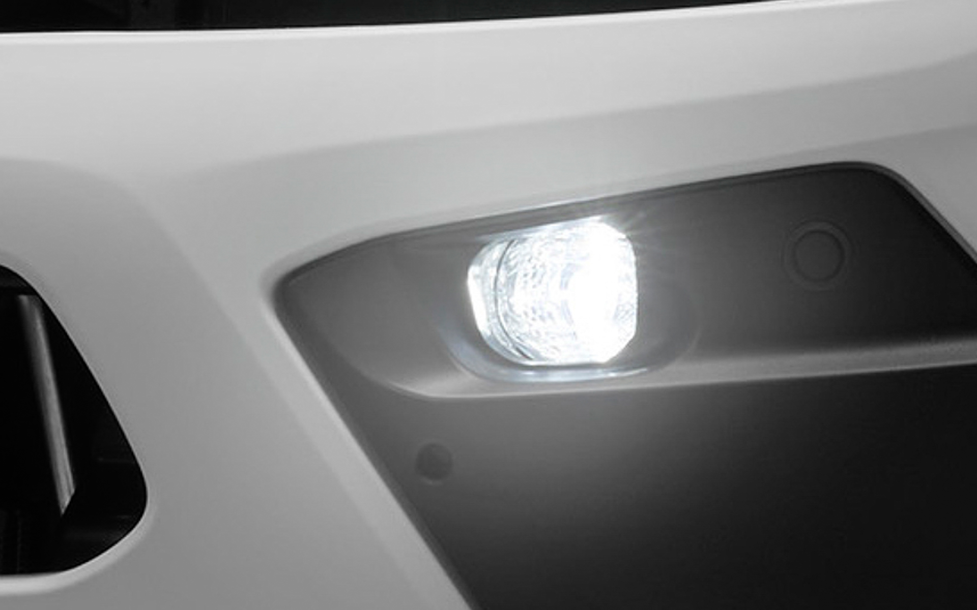 LEDフロントフォグランプ