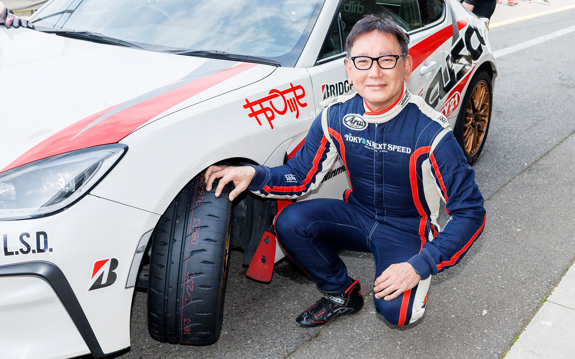 ライトチューニングされたGR86で「RE-71RS」と「RE-71RZ」を比べた