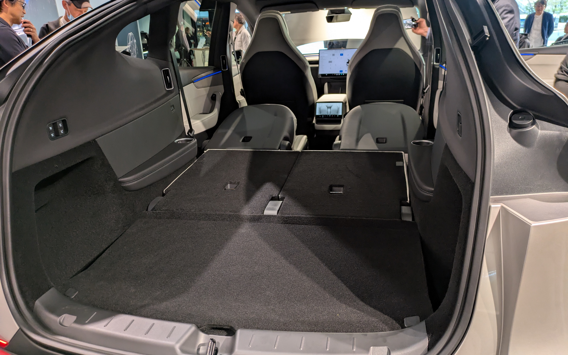 最大積載量は2539Lを誇る