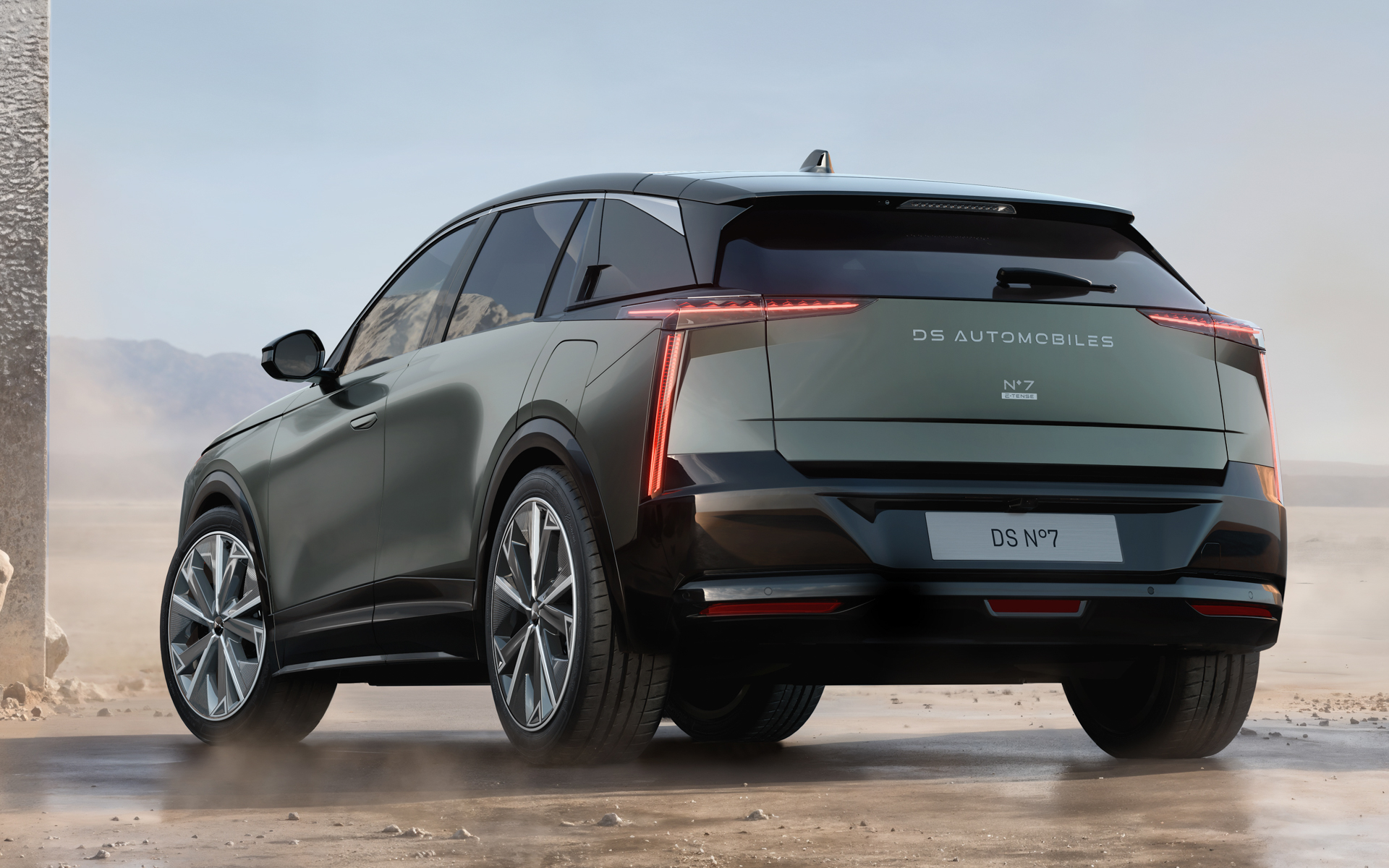 DSオートモビルの新型SUV「N°7」