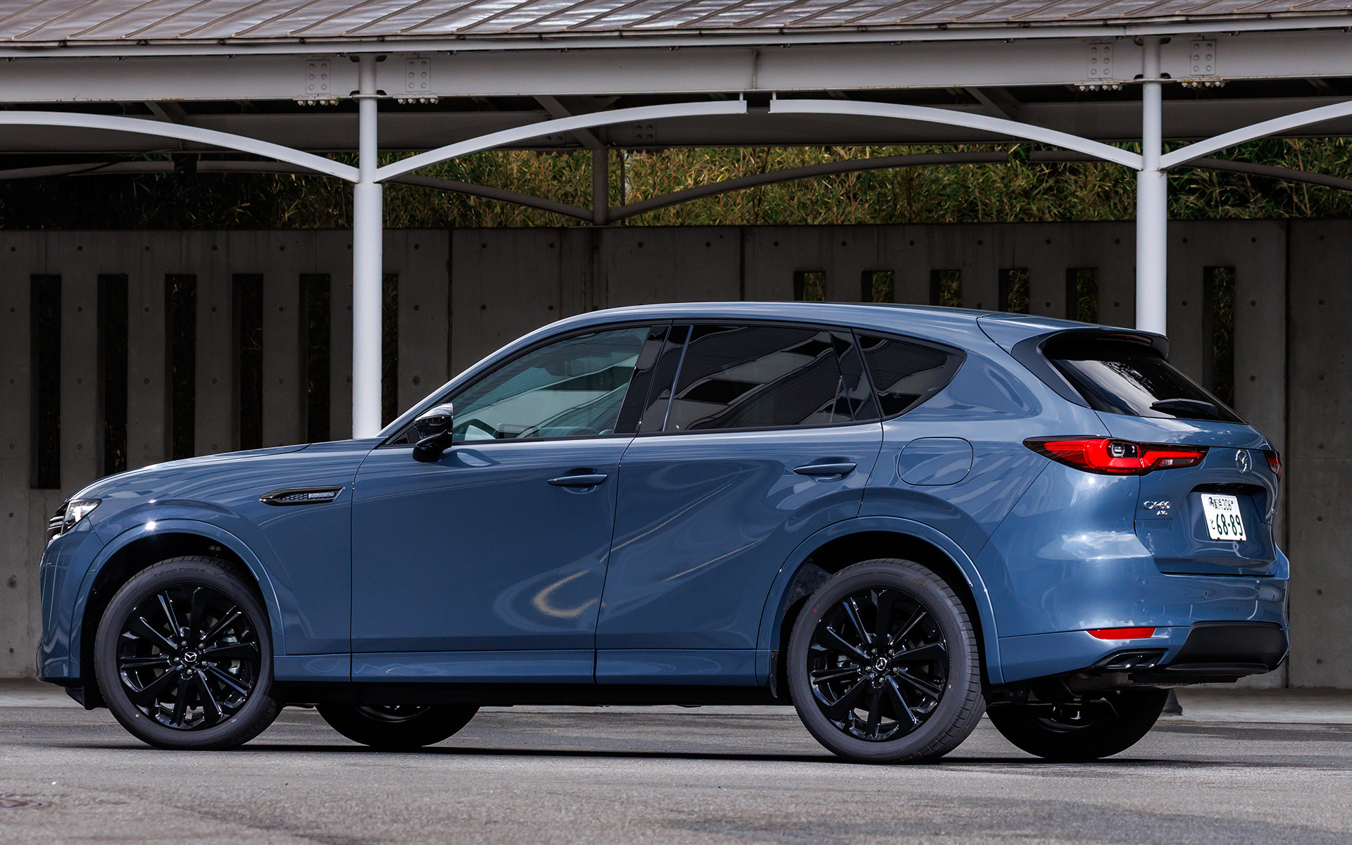 XD-HYBRID Drive Edition Burgundy Leather Package