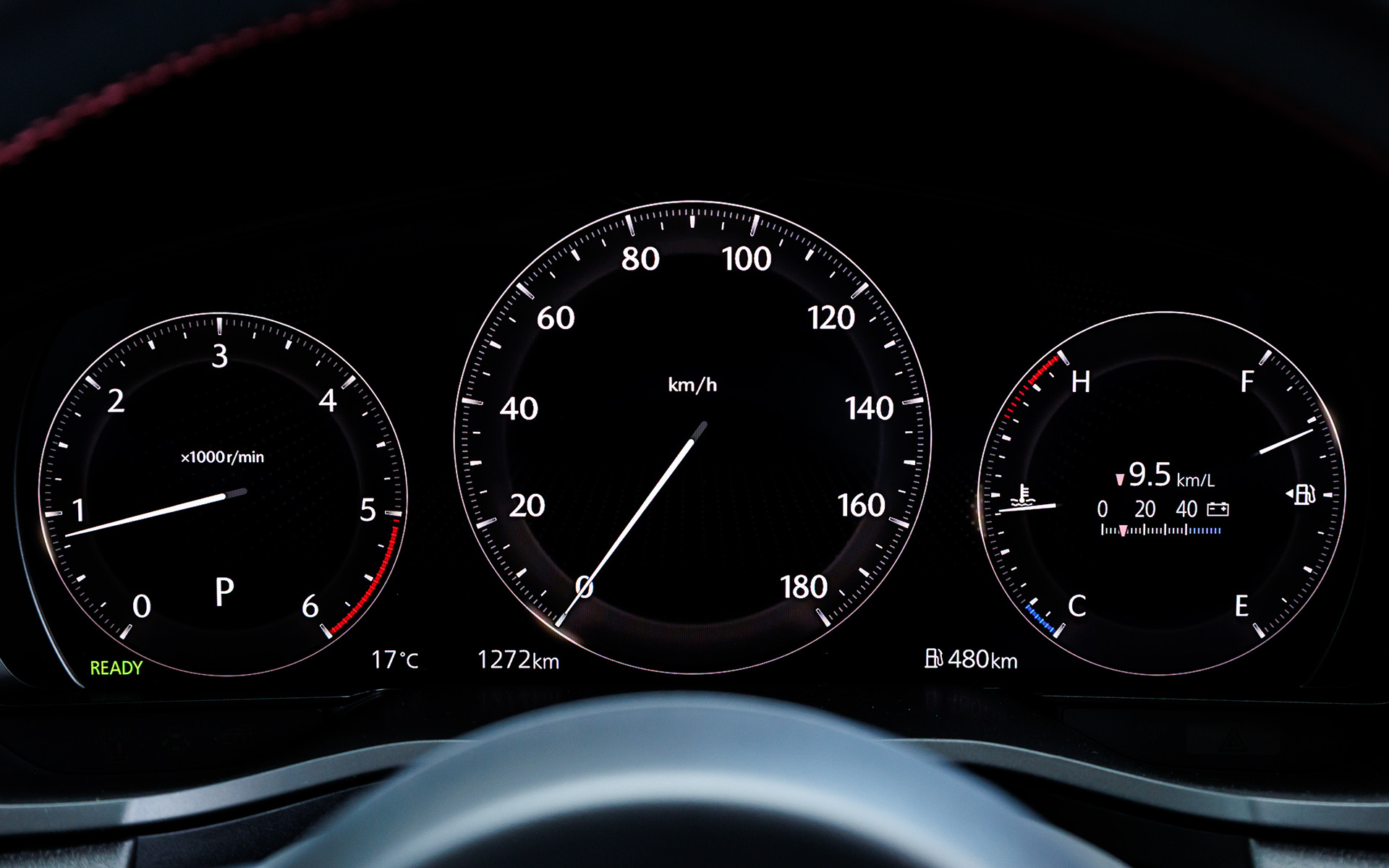 メーターパネルは全車12.3インチのフル液晶タイプ