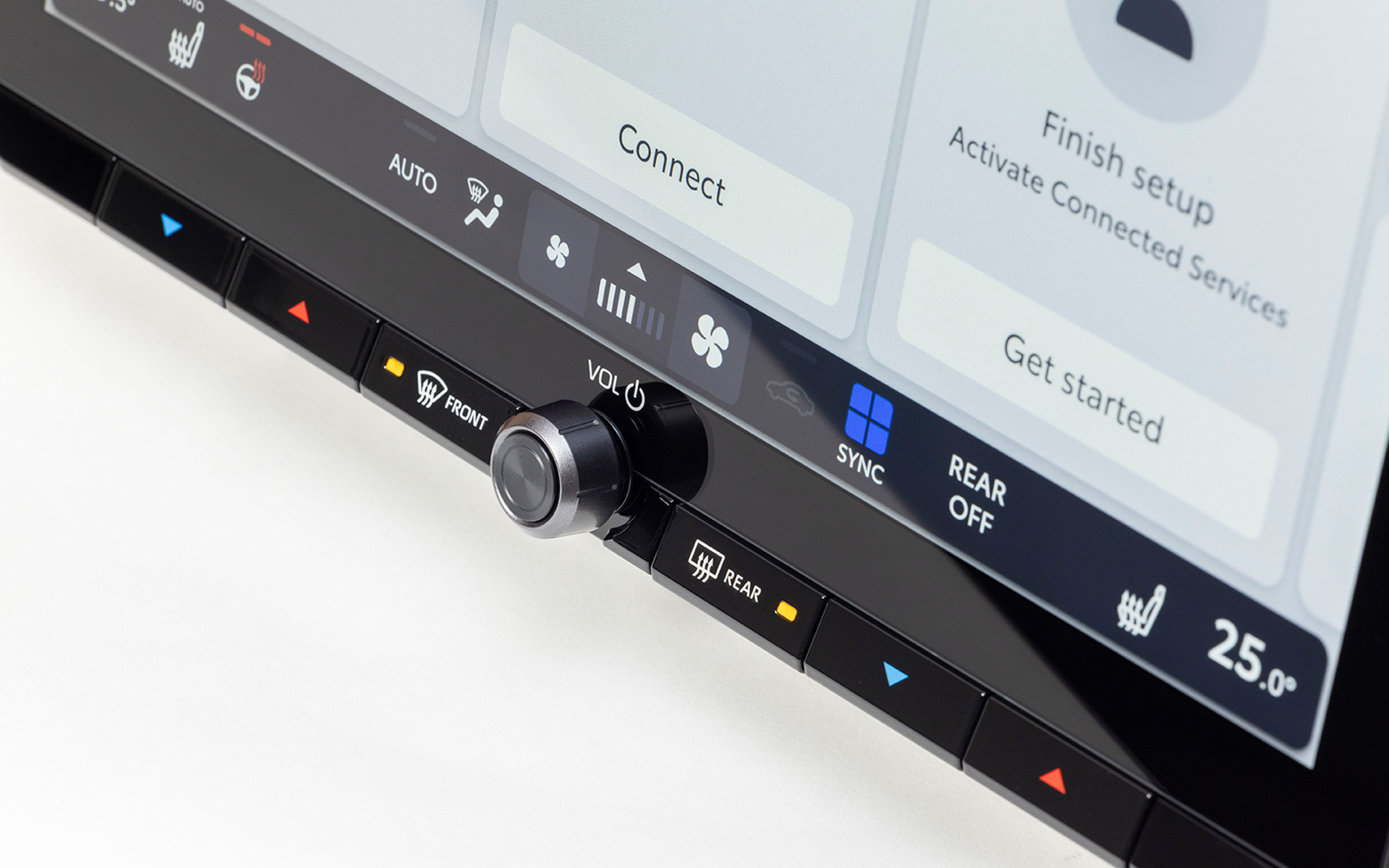 液晶ボンディング技術や省スペース設計によって見栄え性と操作性を両立している