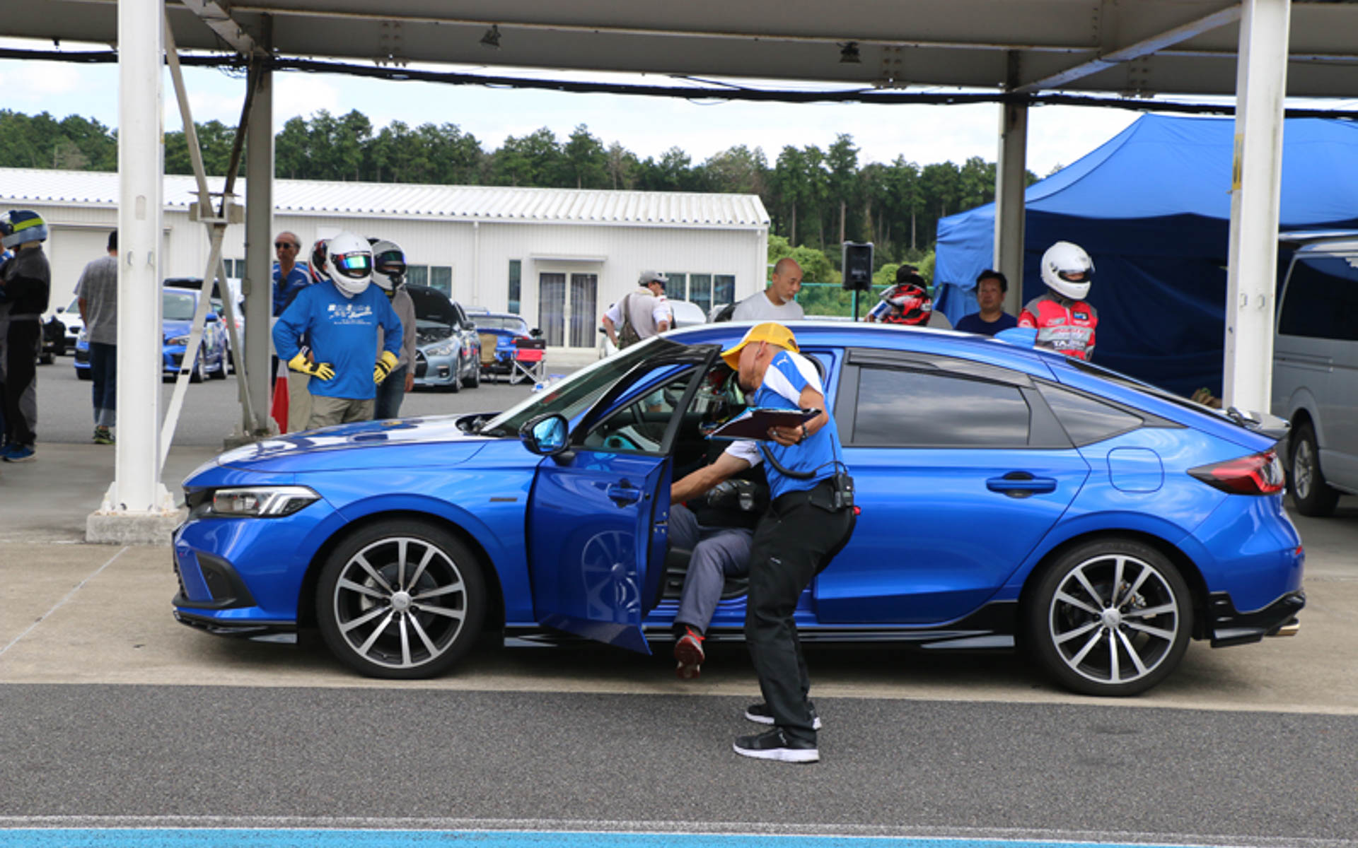 参加者向けの同乗走行の様子