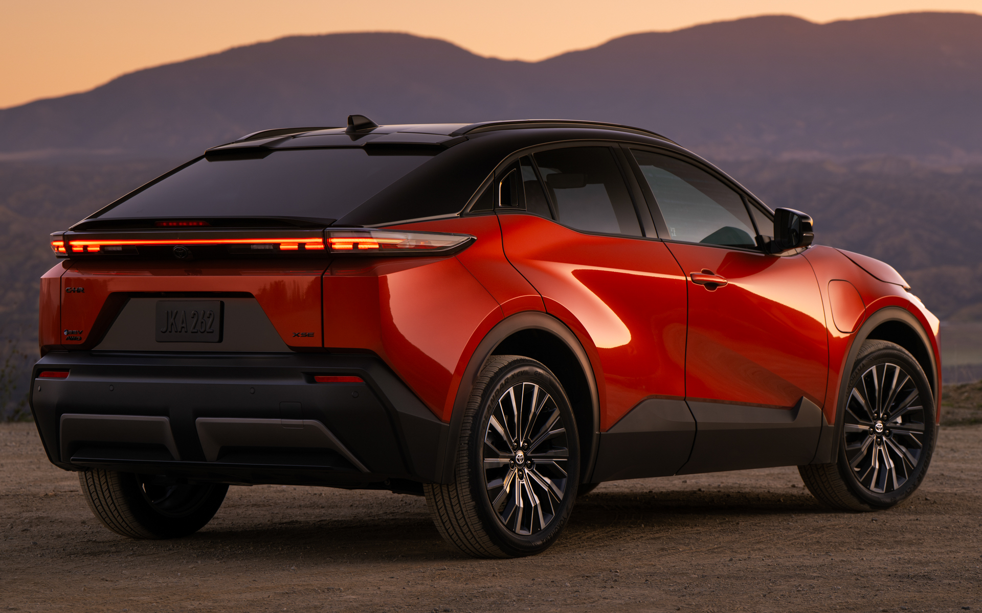 トヨタの北米向けBEVモデル「C-HR」
