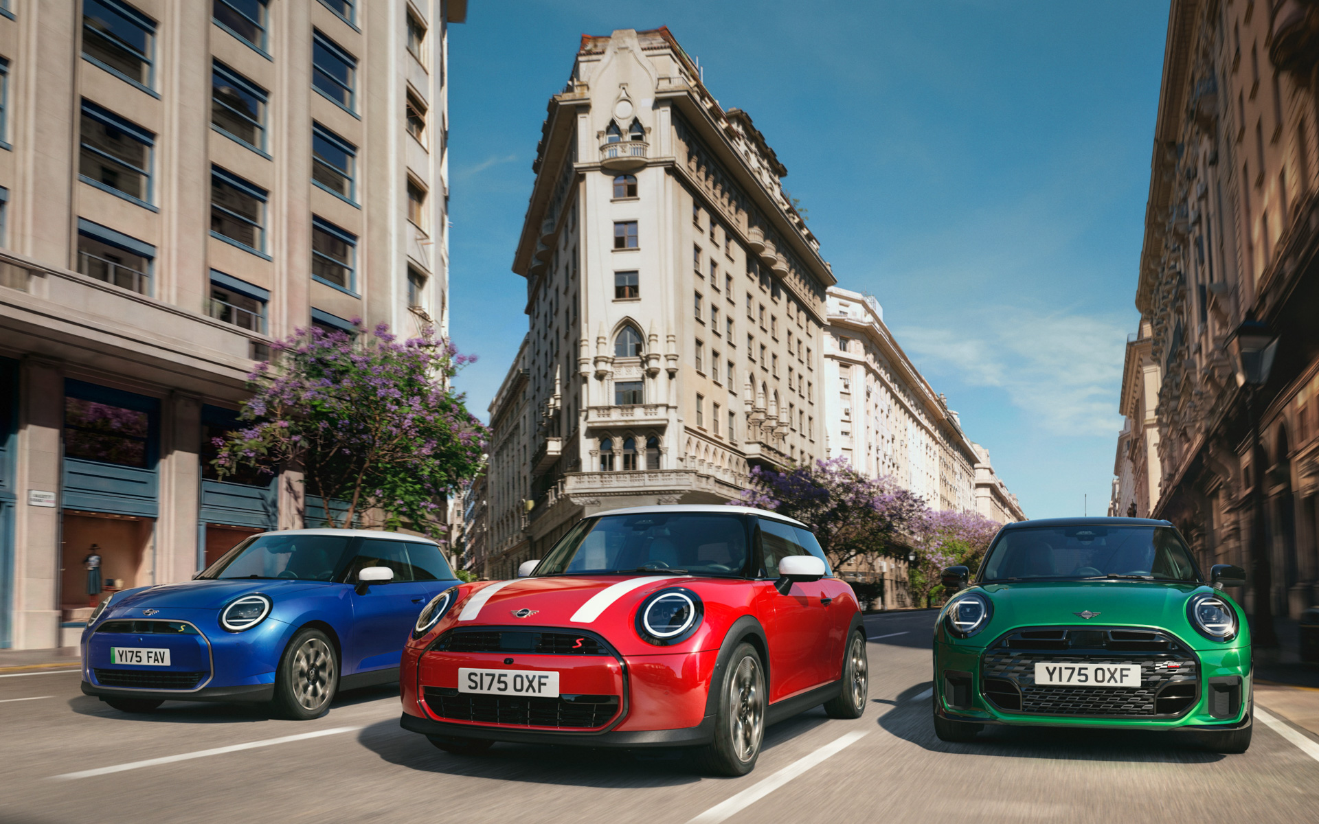 恵比寿ガーデンプレイスに新世代MINIラインアップを出展