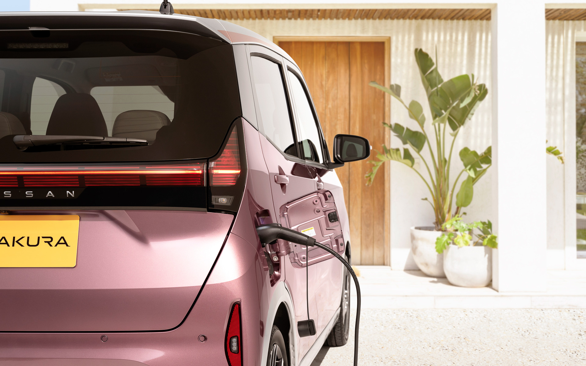 マイナーチェンジ後のサクラ