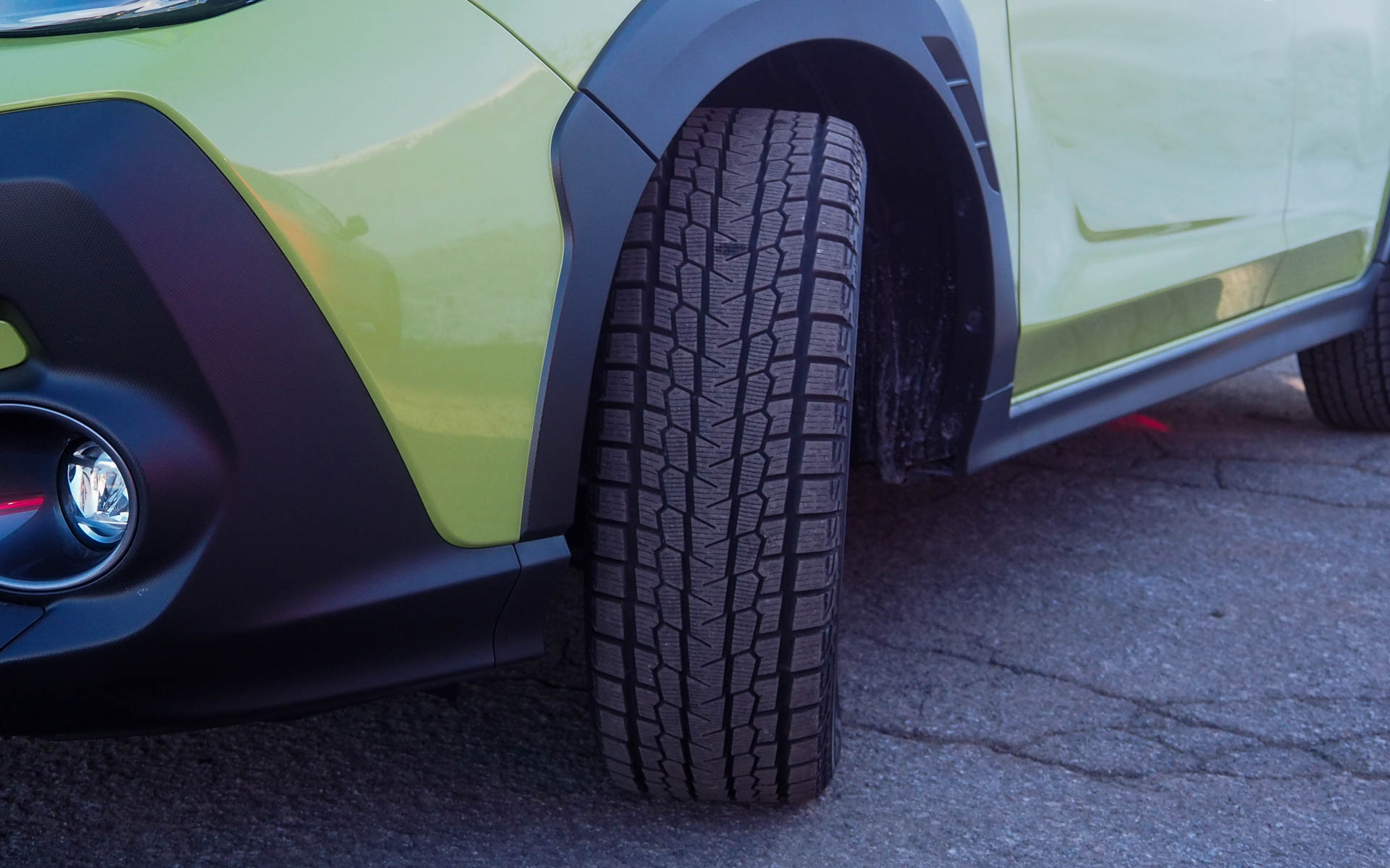 雪山へ行くので、横浜ゴムのスタッドレスタイヤ「iceGUARD SUV G075」を装着