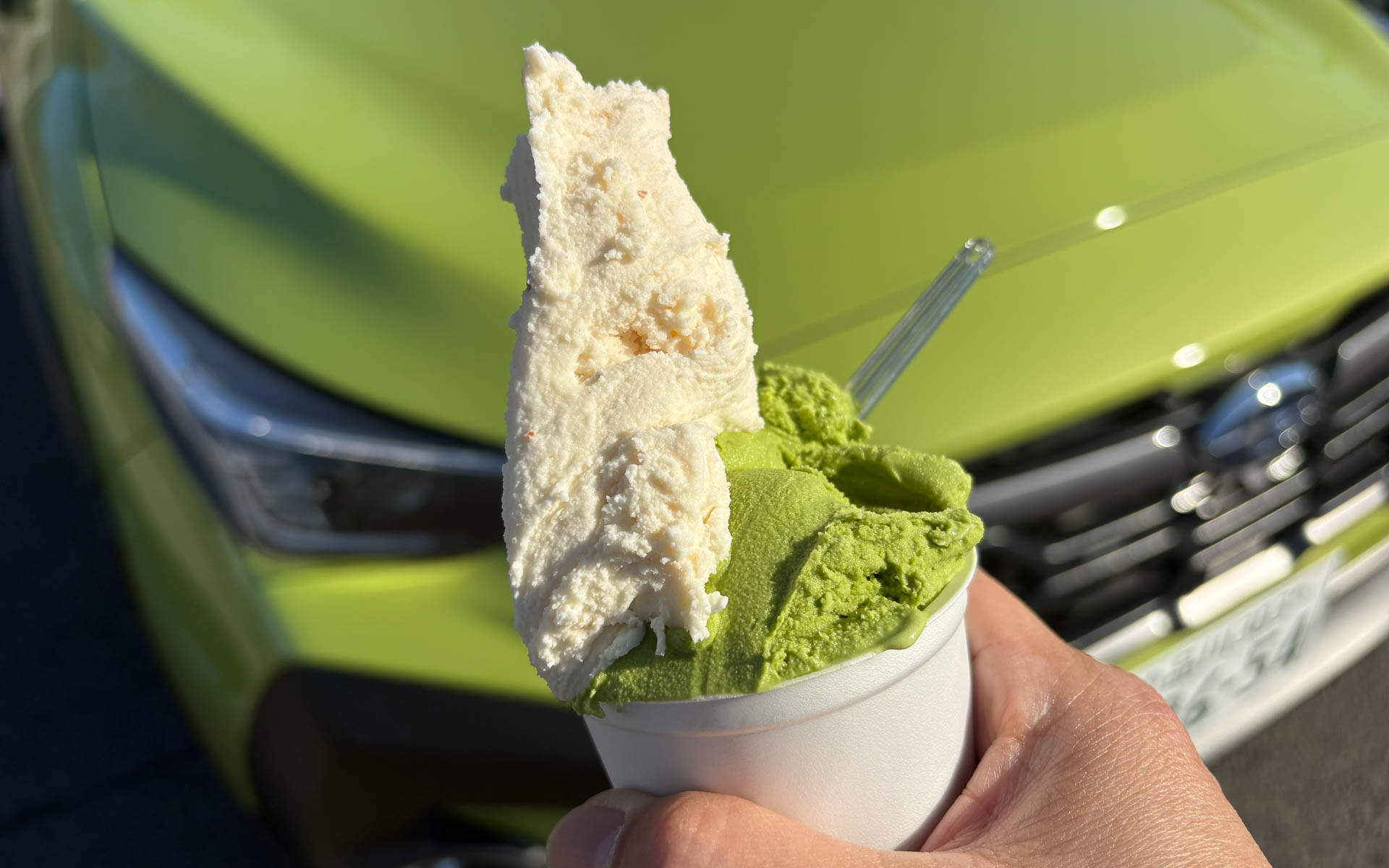 肌寒い気温でも動いたあとの冷たいものはおいしい。そして、使った筋肉をほぐすための温泉はスノボ旅に欠かせない。と思う