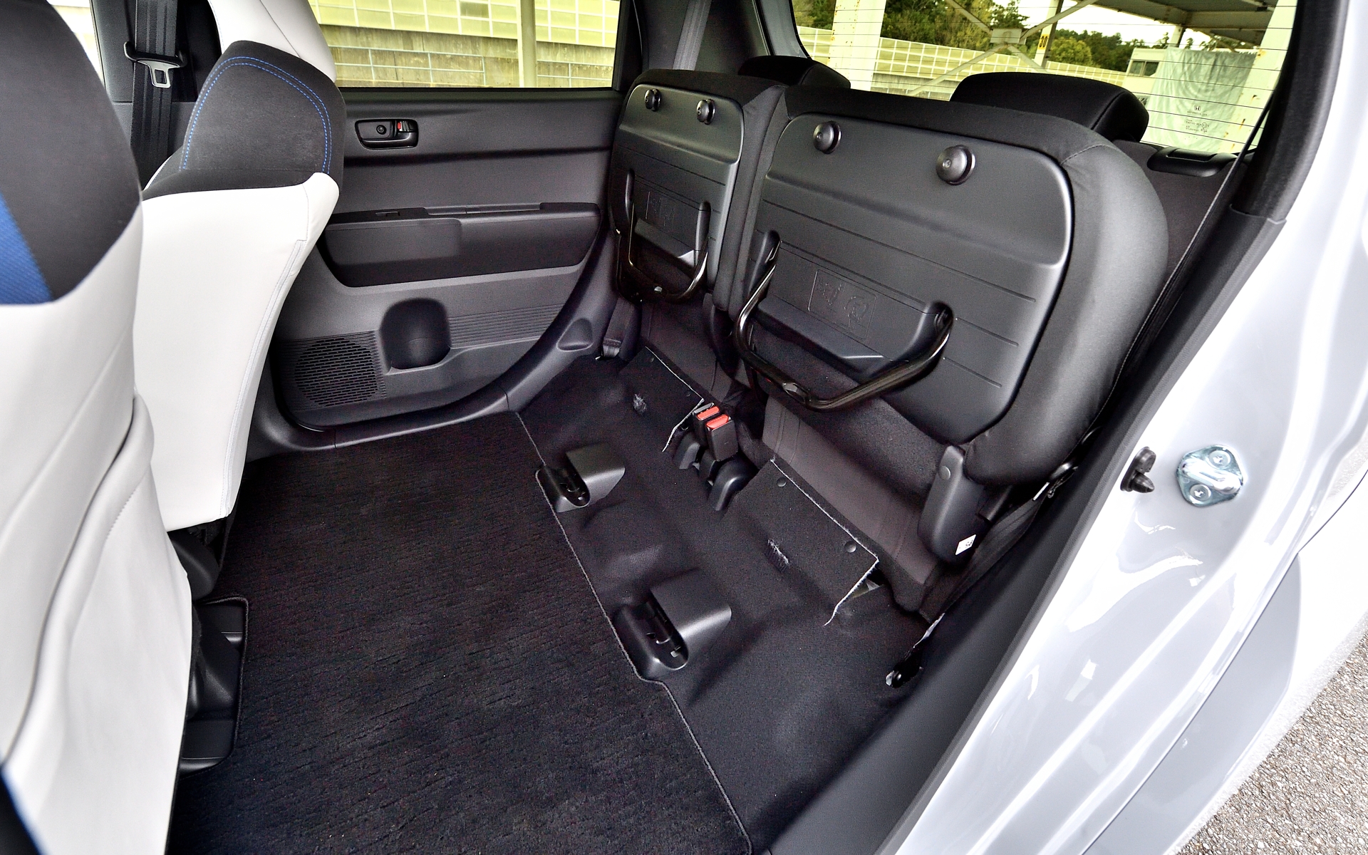 スポーティな仕上げとはいえ、ホンダNシリーズの利便性の高さはそのまま継承しているのもうれしいポイント