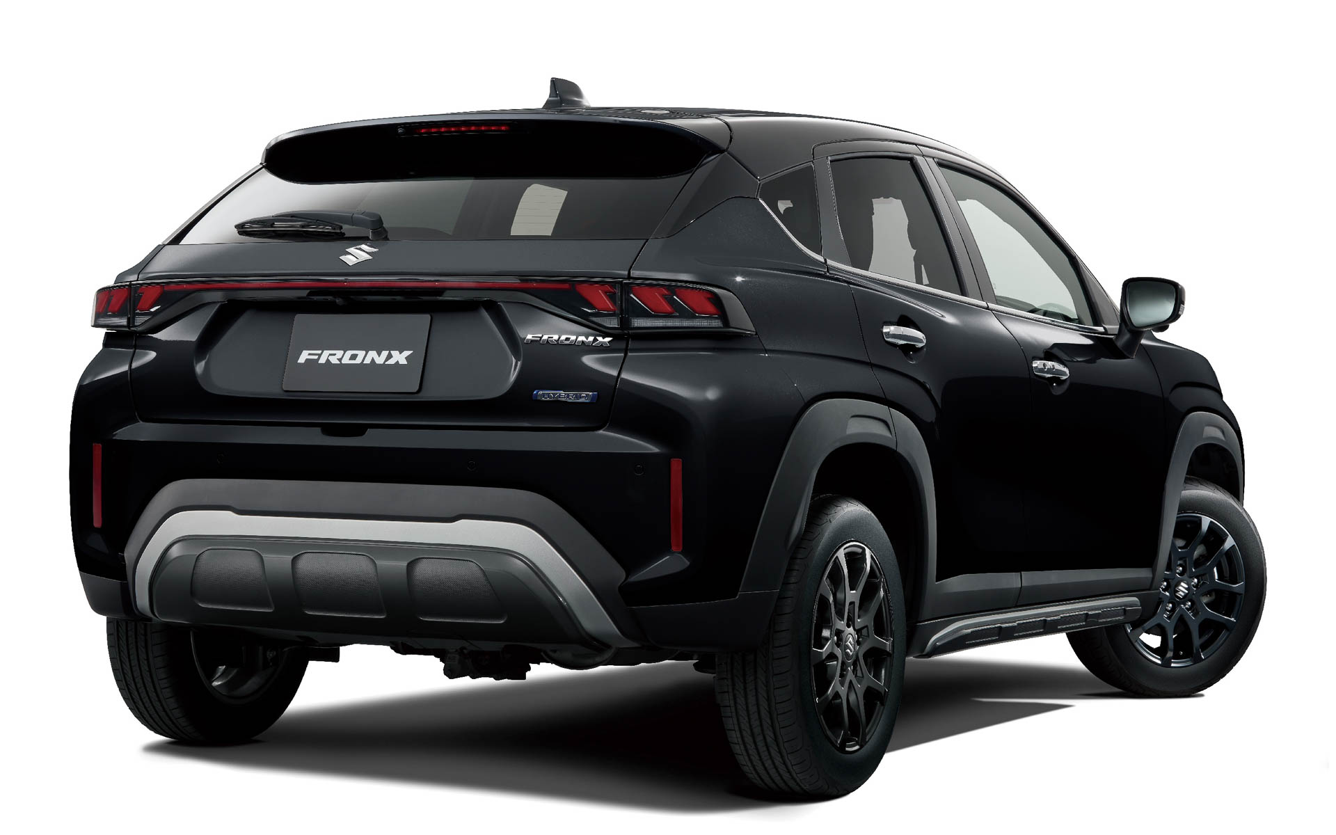 「フロンクス」純正アクセサリーキット「ナイトメタル」装着イメージ