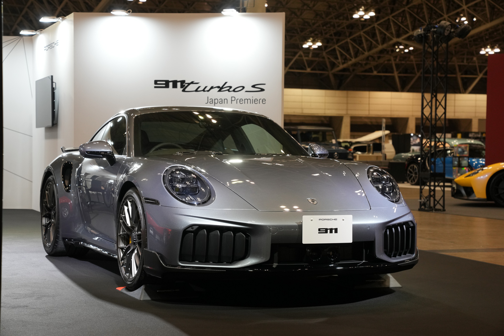 T-ハイブリッドパワートレーンを搭載する新型911 ターボ S（3635万円）