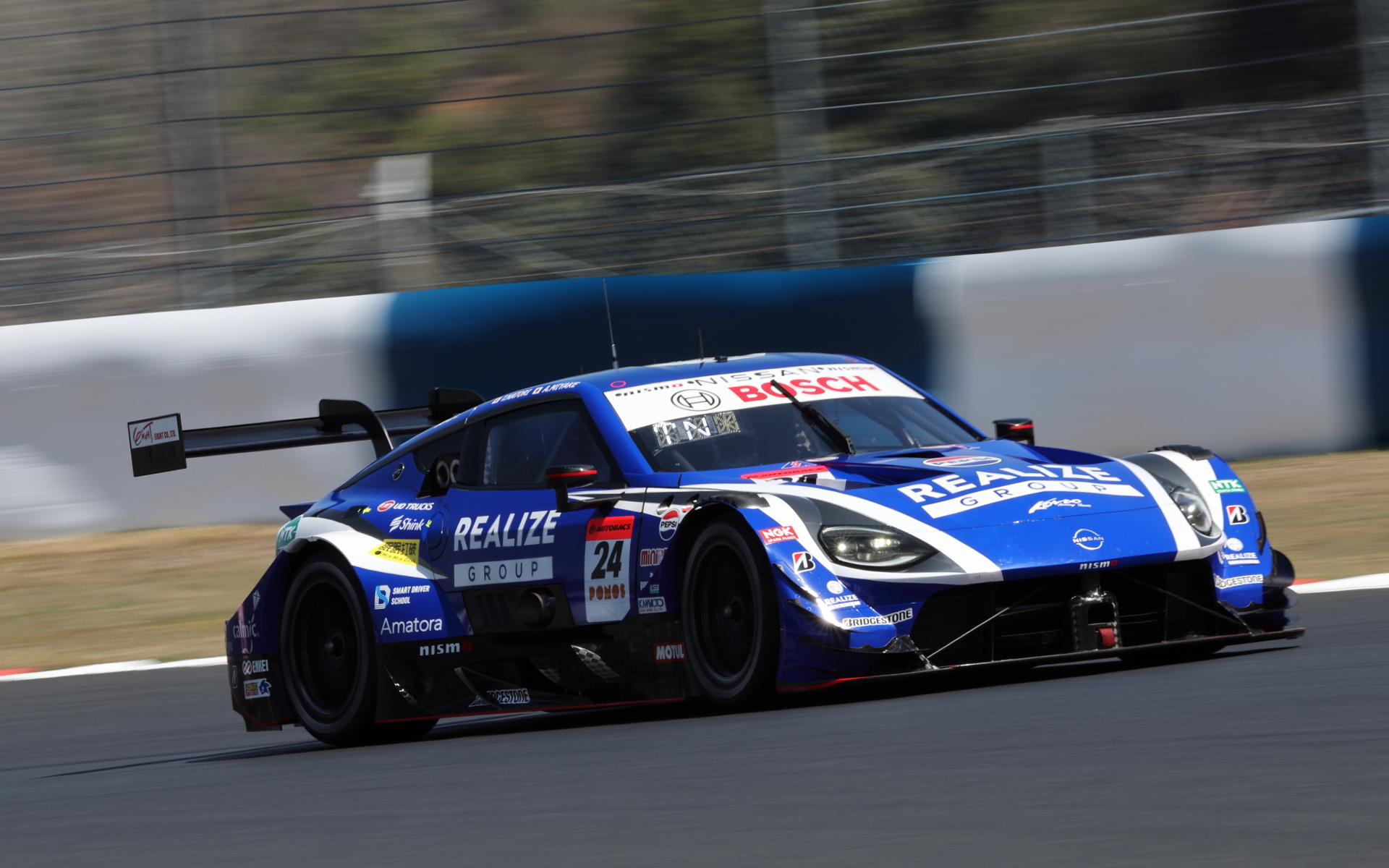 24号車 リアライズコーポレーション Z（名取鉄平/三宅淳詞）