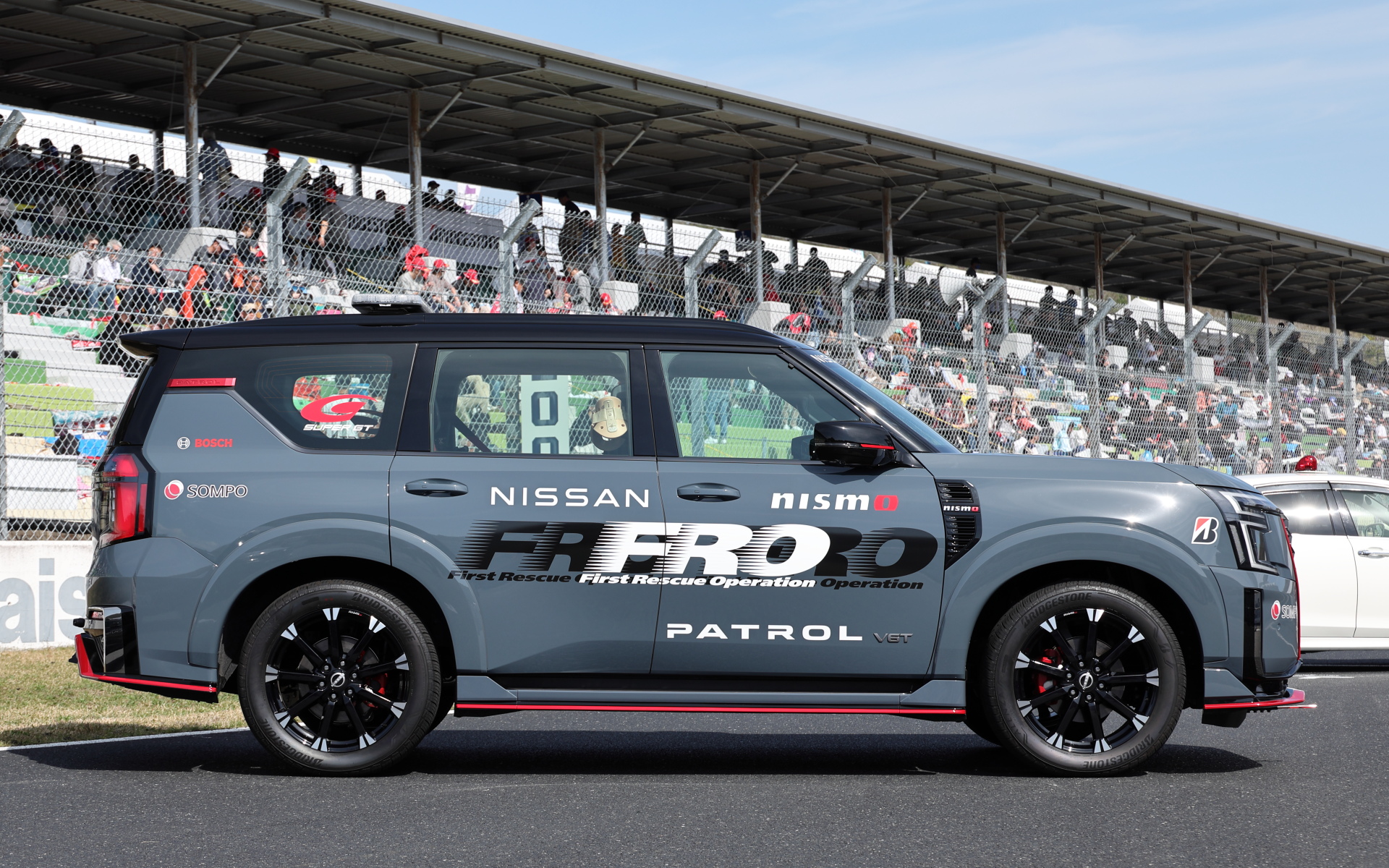 FRO車両 パトロール NISMO