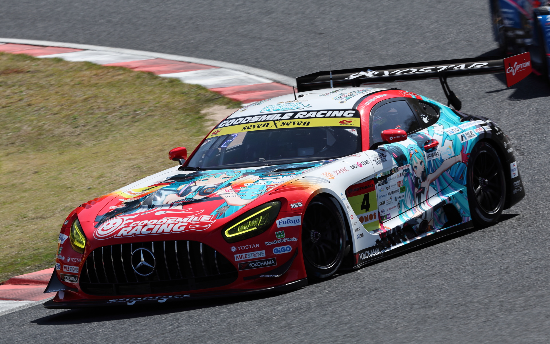 4号車 グッドスマイル 初音ミク AMG（谷口信輝/片岡龍也）