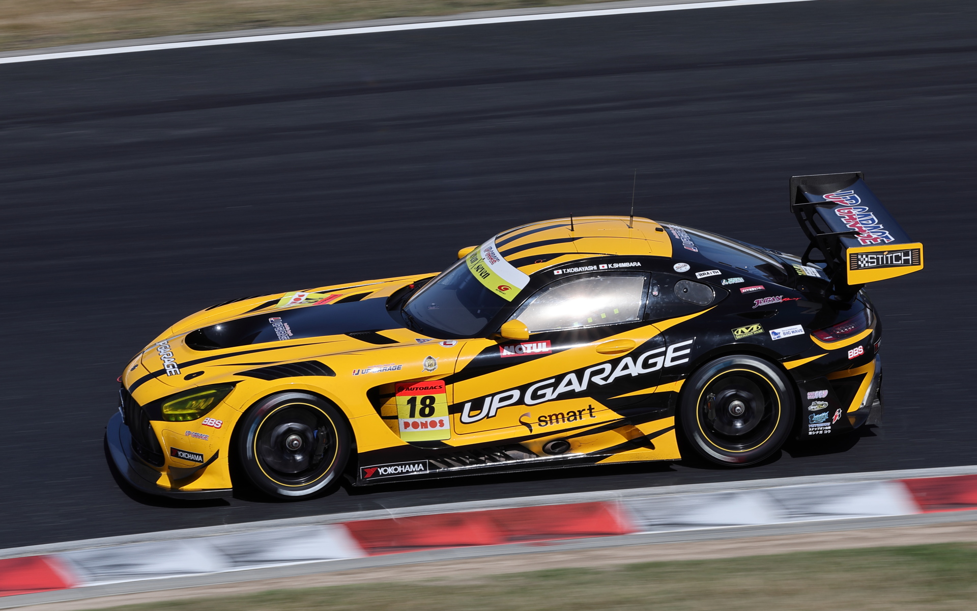 18号車 UPGARAGE AMG GT3（小林崇志/新原光太郎）