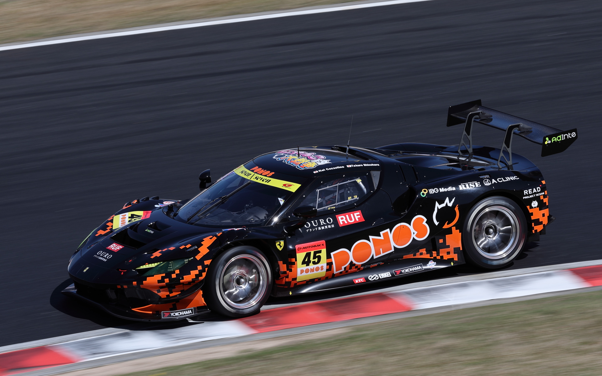 45号車 PONOS FERRARI 296 EVO（ケイ・コッツォリーノ/篠原拓朗）