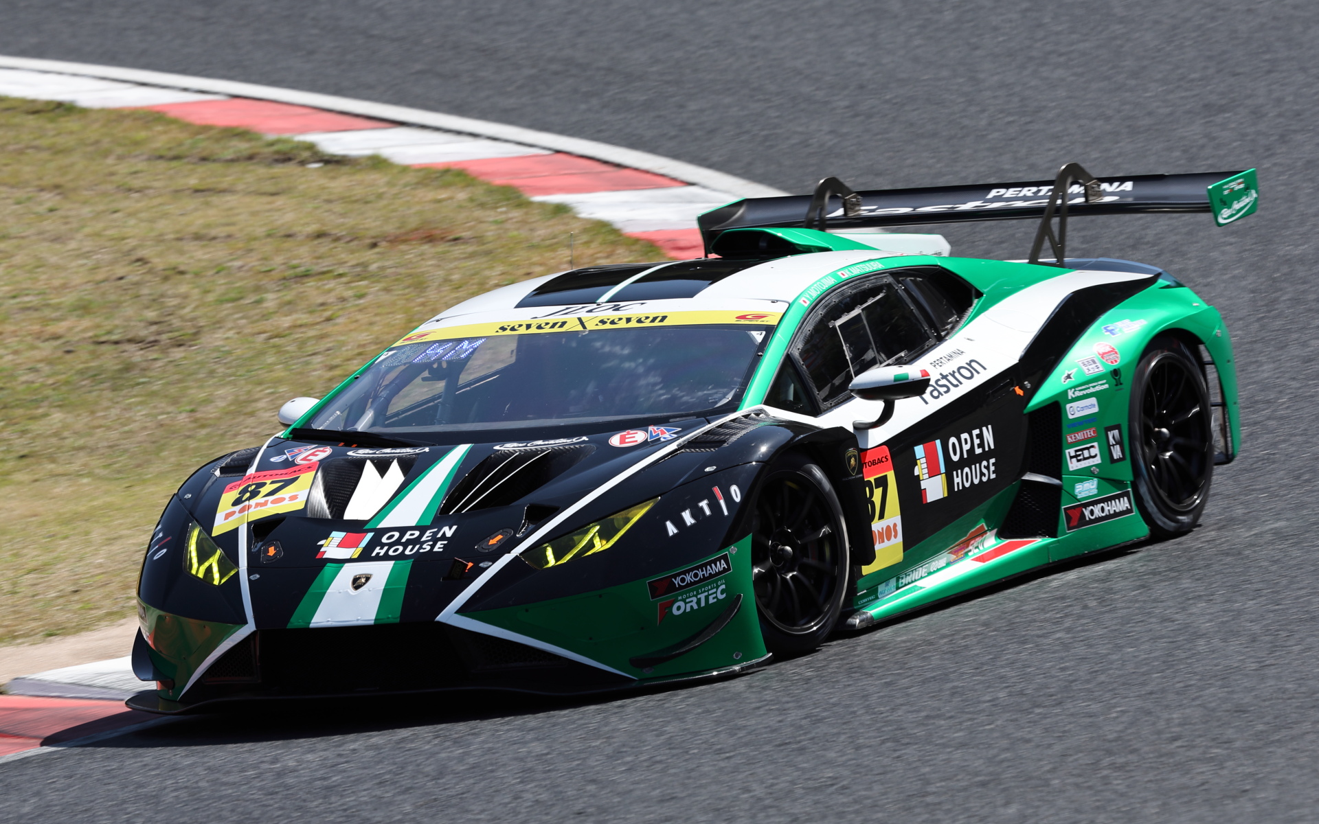 87号車 OPEN HOUSE Lamborghini GT3（元嶋佑弥/松浦孝亮/川合孝汰）