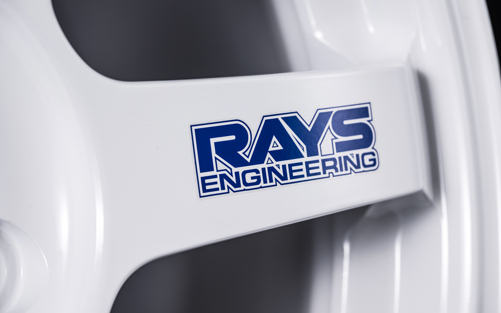 発売当時と同じロゴを採用