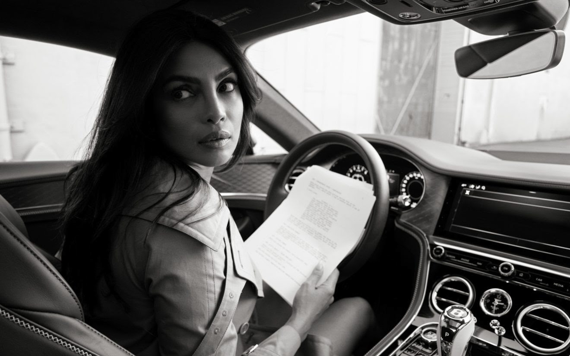 ベントレーのグローバルブランドアンバサダーに就任した女優のプリヤンカー・チョープラー・ジョナスさん