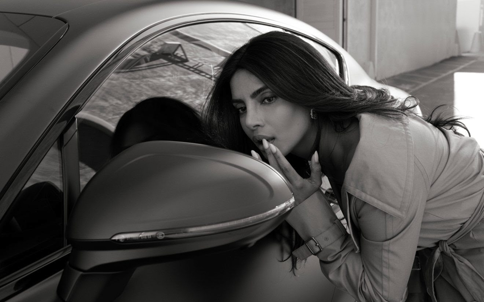 ベントレーのグローバルブランドアンバサダーに就任した女優のプリヤンカー・チョープラー・ジョナスさん