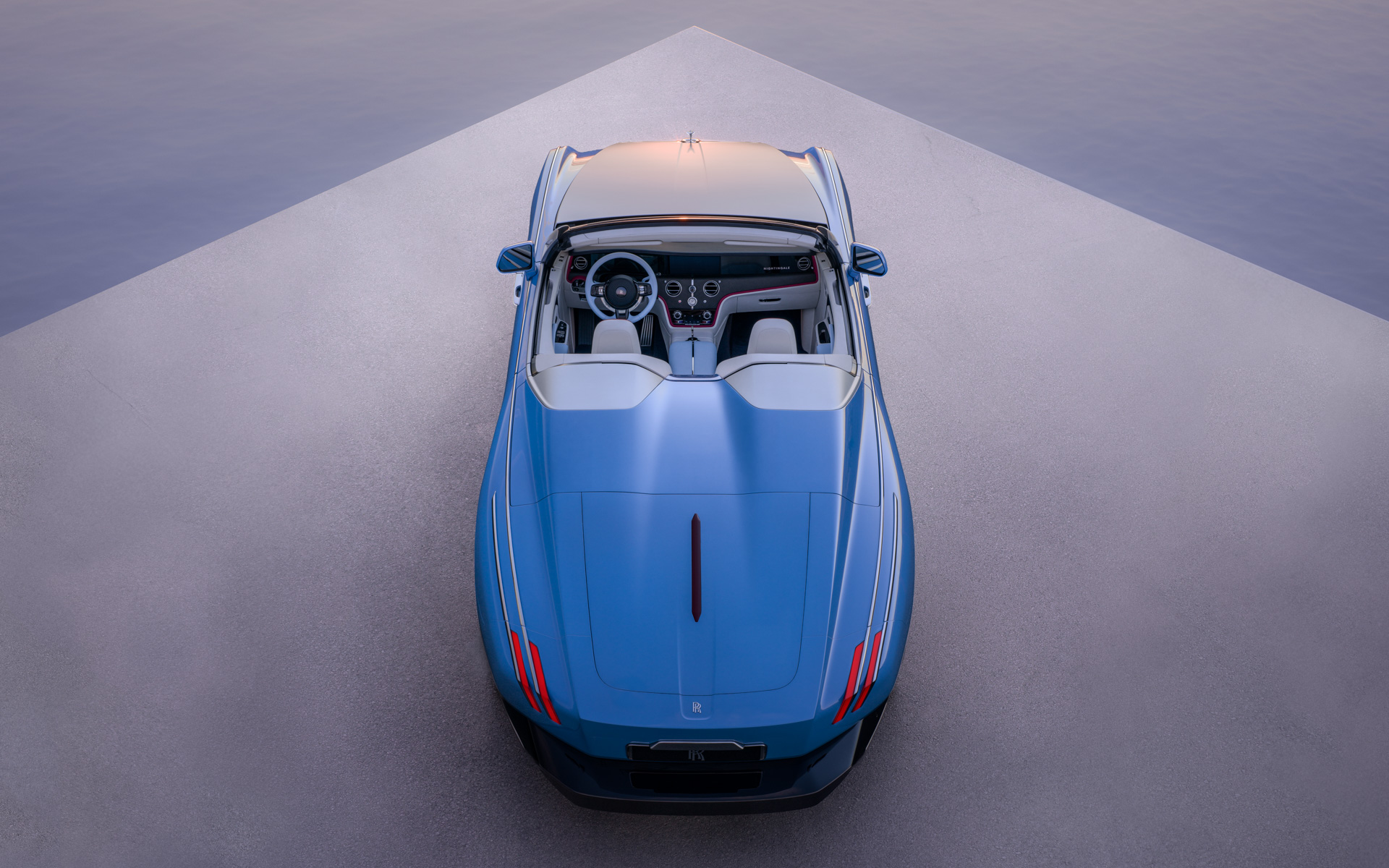 新型2シーターコンバーチブル「プロジェクト・ナイチンゲール」