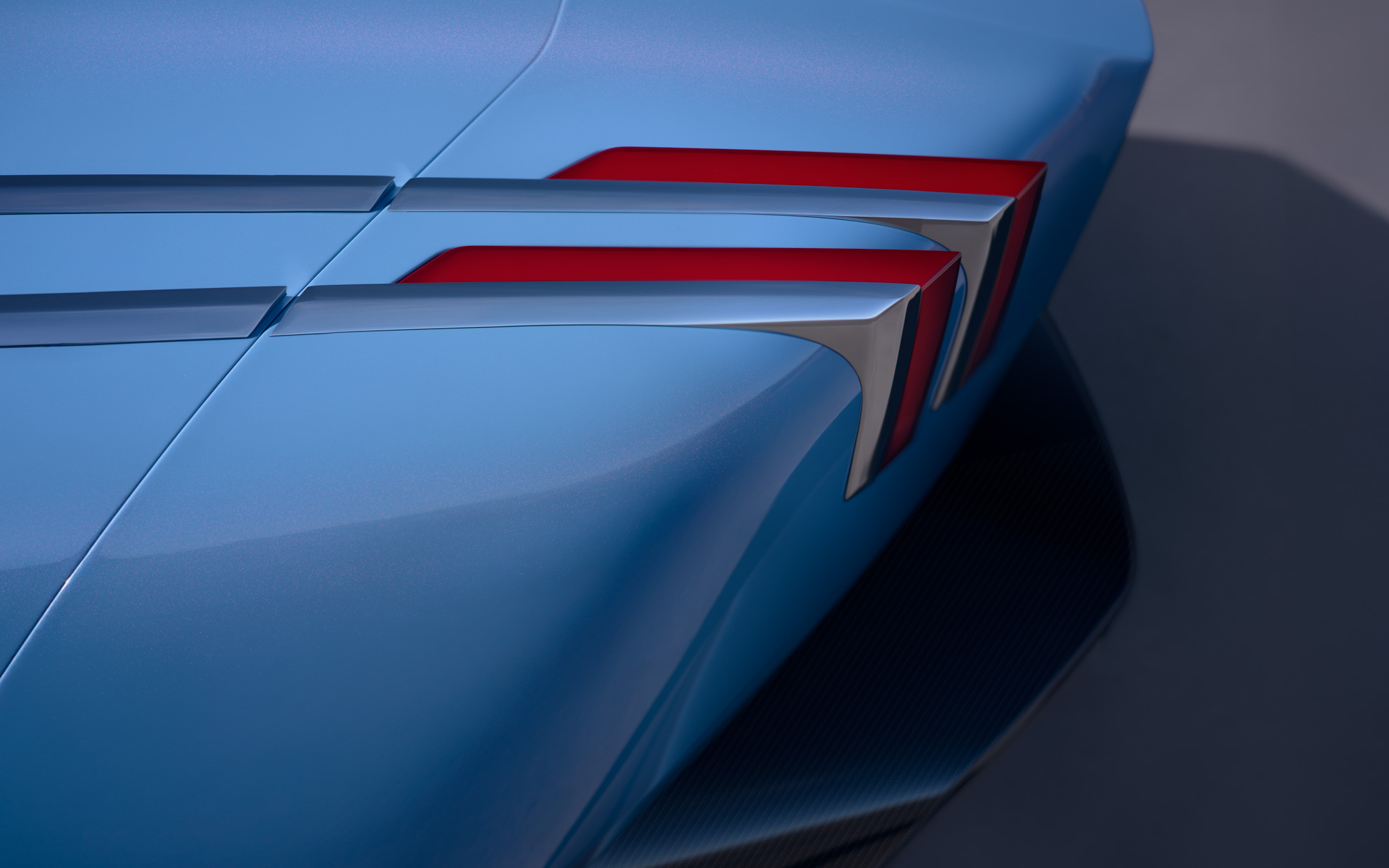 新型2シーターコンバーチブル「プロジェクト・ナイチンゲール」