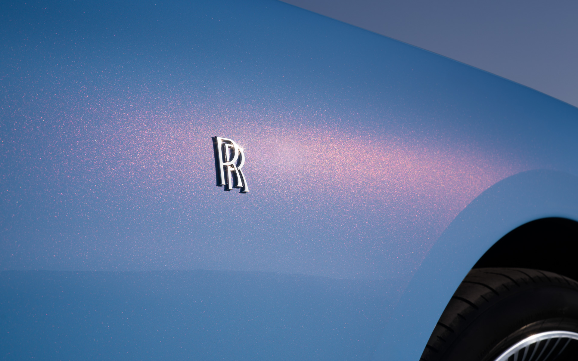 新型2シーターコンバーチブル「プロジェクト・ナイチンゲール」