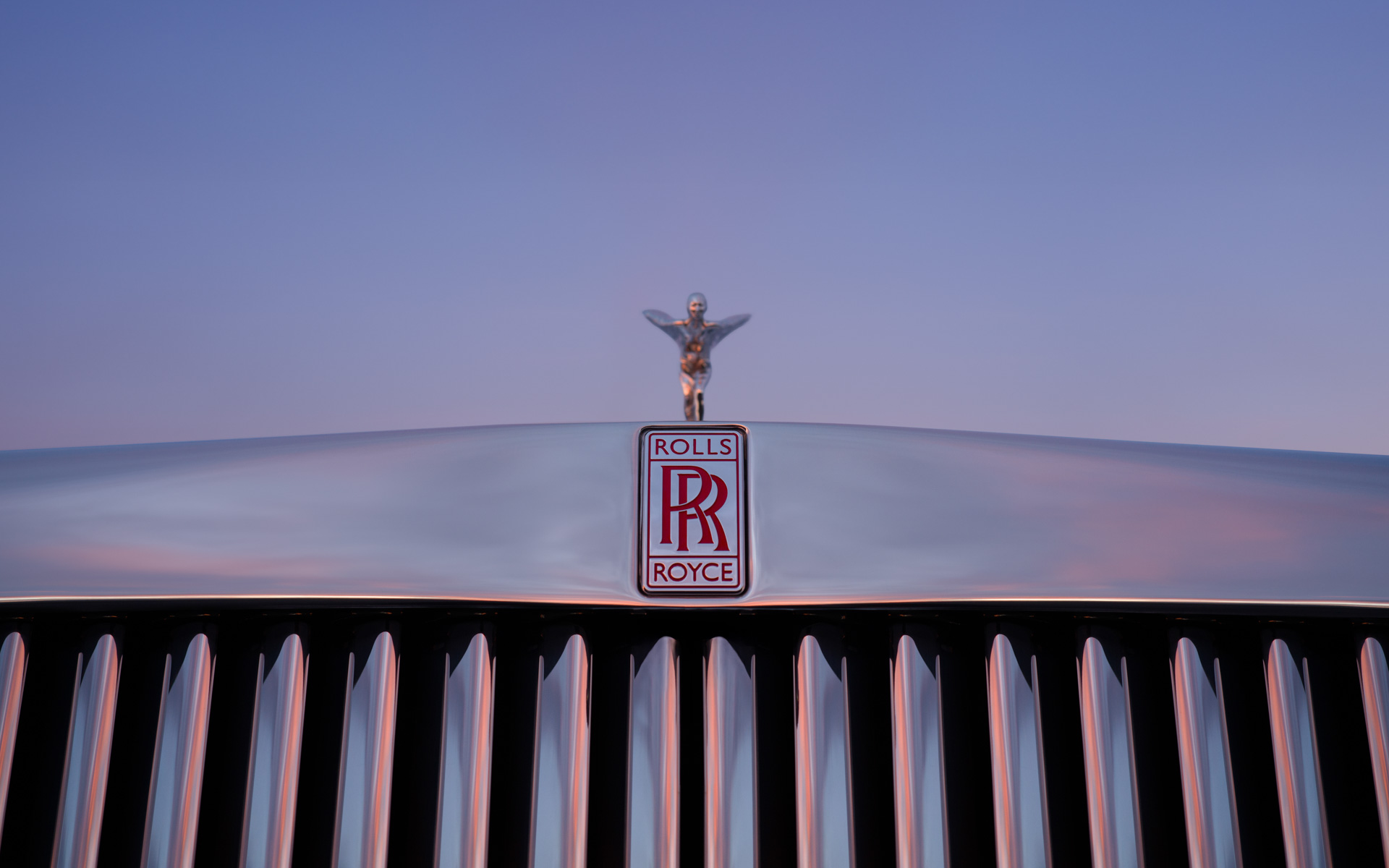 新型2シーターコンバーチブル「プロジェクト・ナイチンゲール」