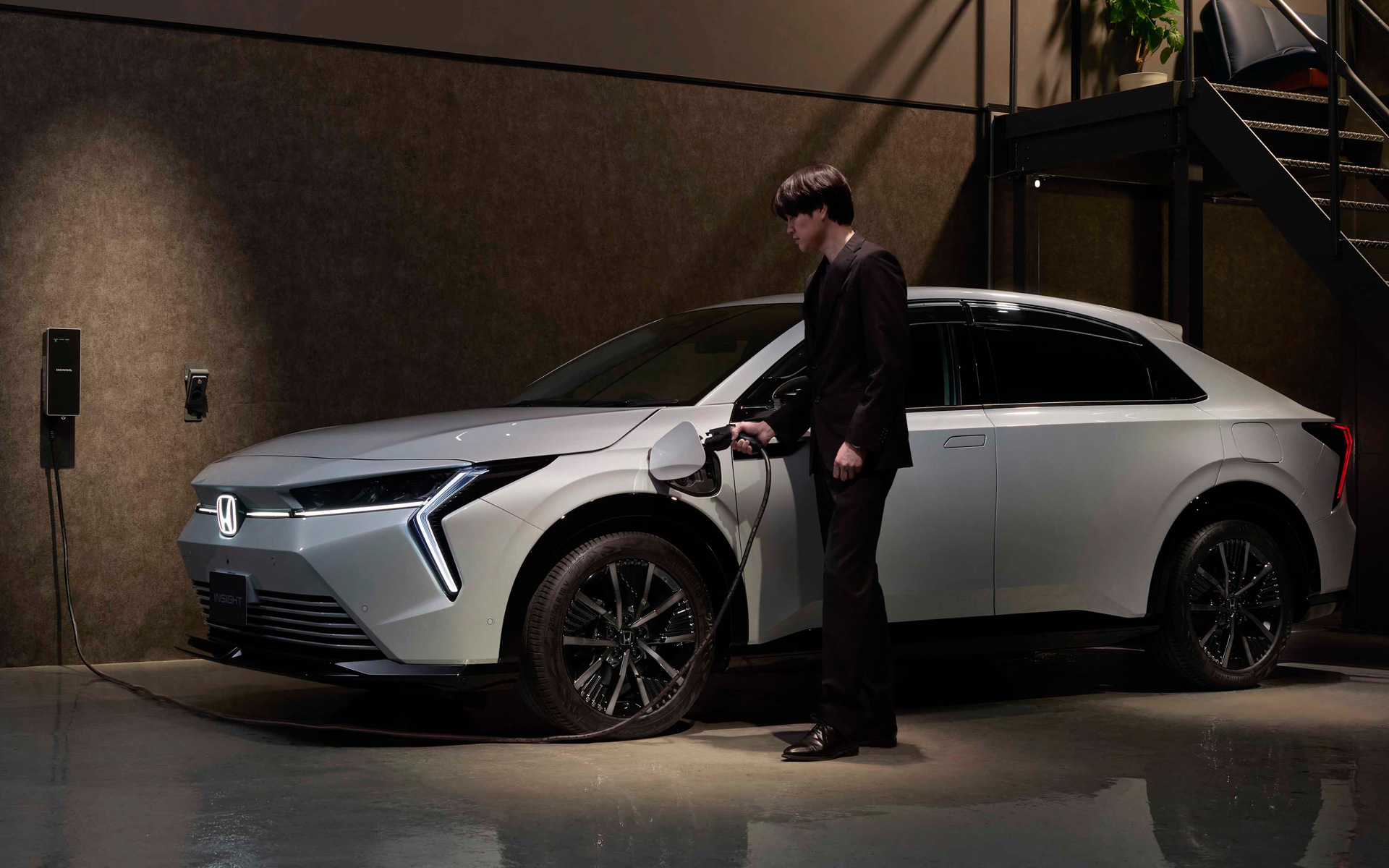 ホンダアクセスが新型バッテリEV「インサイト」用の純正アクセサリーを発売する