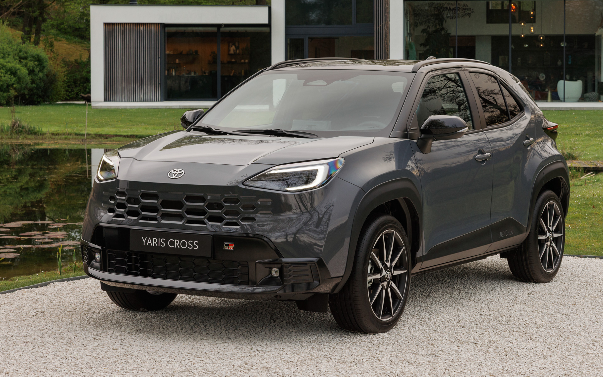 ヤリスクロス GR SPORT（欧州仕様）