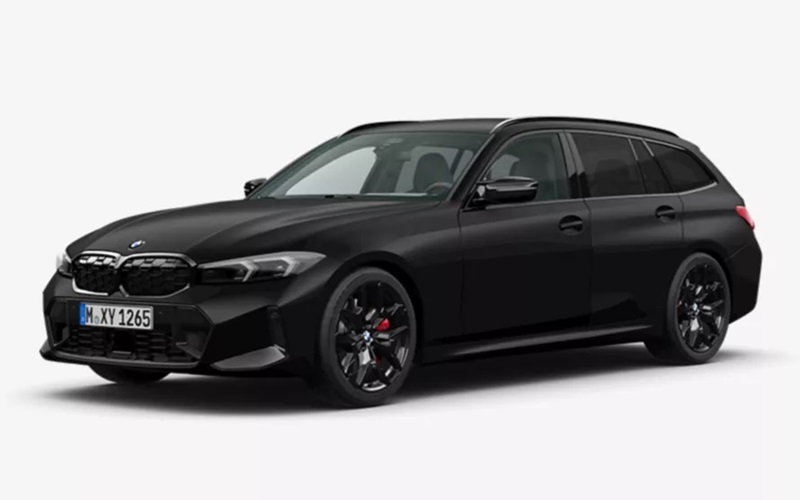 M340i xDrive Touring FROZEN EDITION。実際の車両にはBMW M Performance Mロゴ・サイド ブラック・ハイグロスが装着される