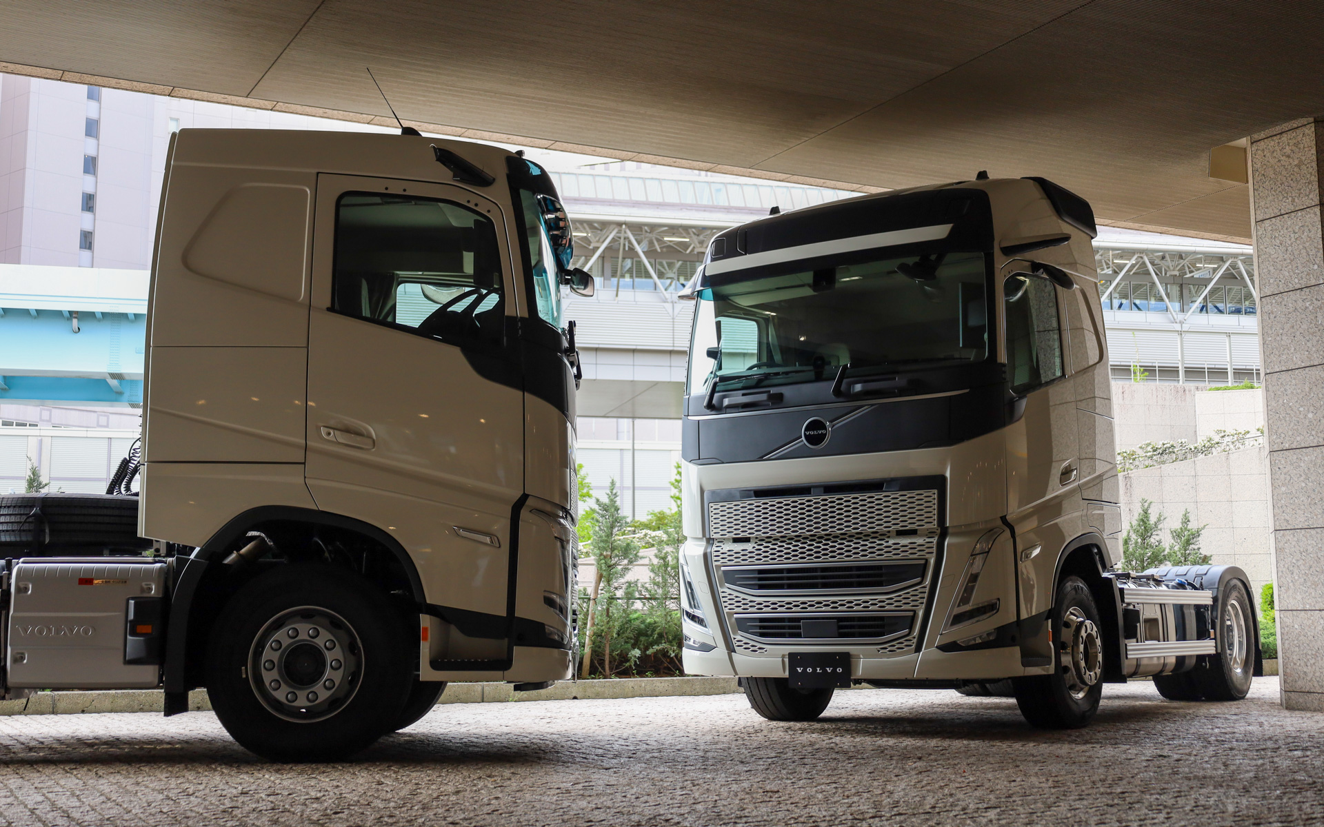 カメラモニターシステムの採用で外観デザインはスッキリとした印象に