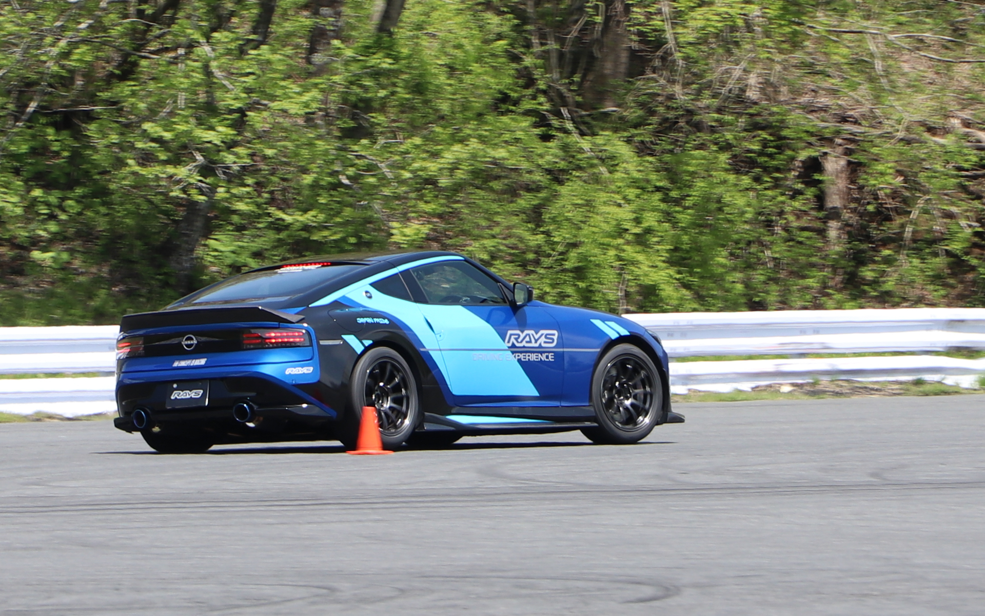 試乗車のフェアレディZ（RZ34）