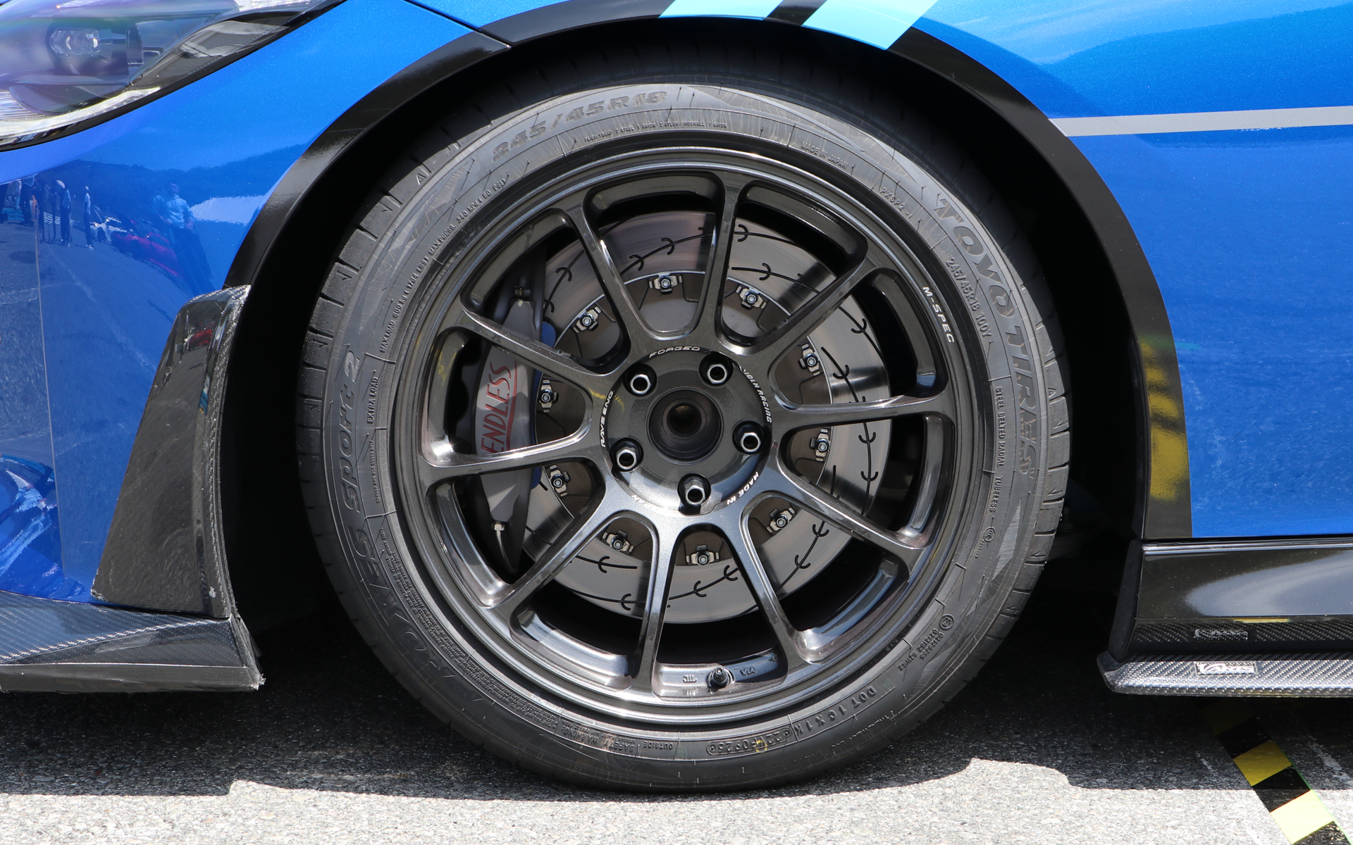 ボルクレーシング「ZE40」