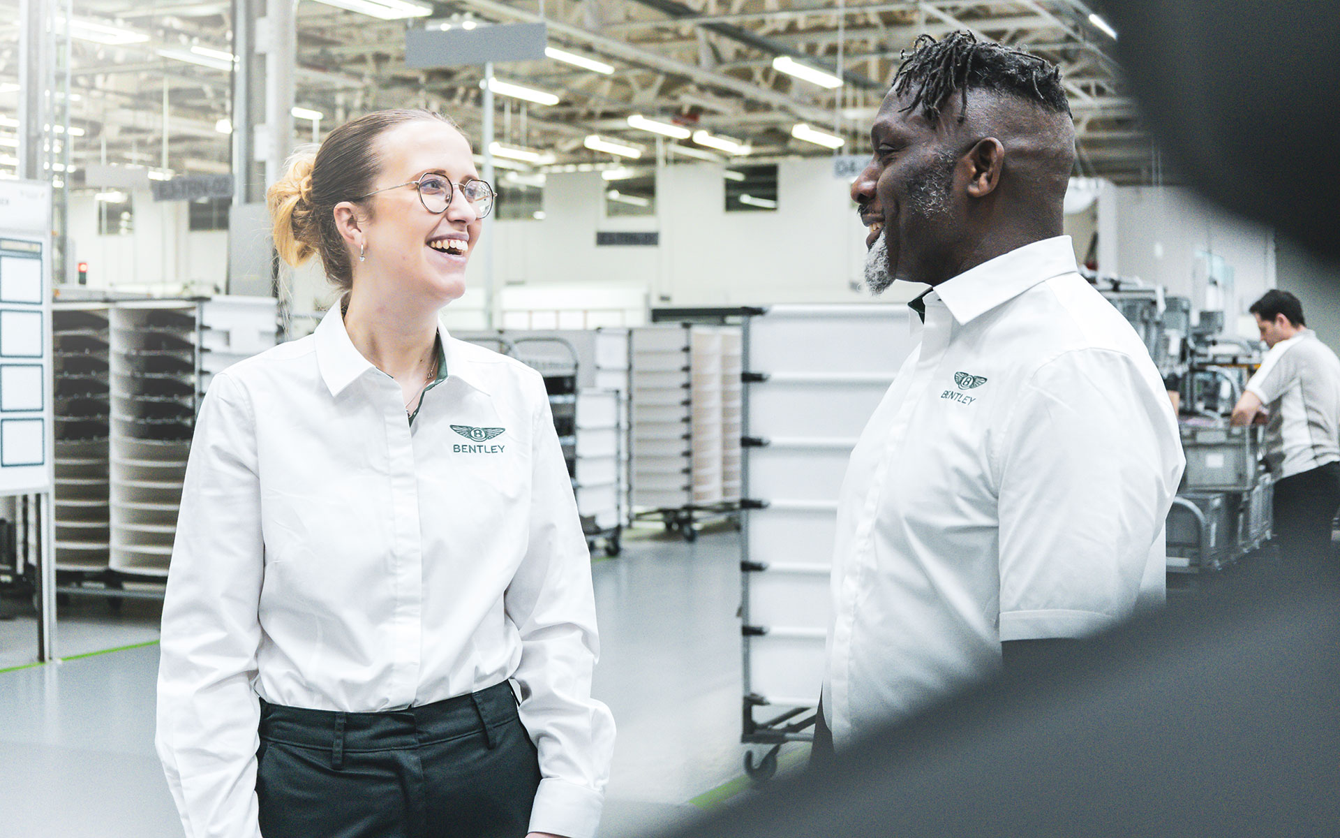 電気自動車の製造全体において精度と品質を確保する