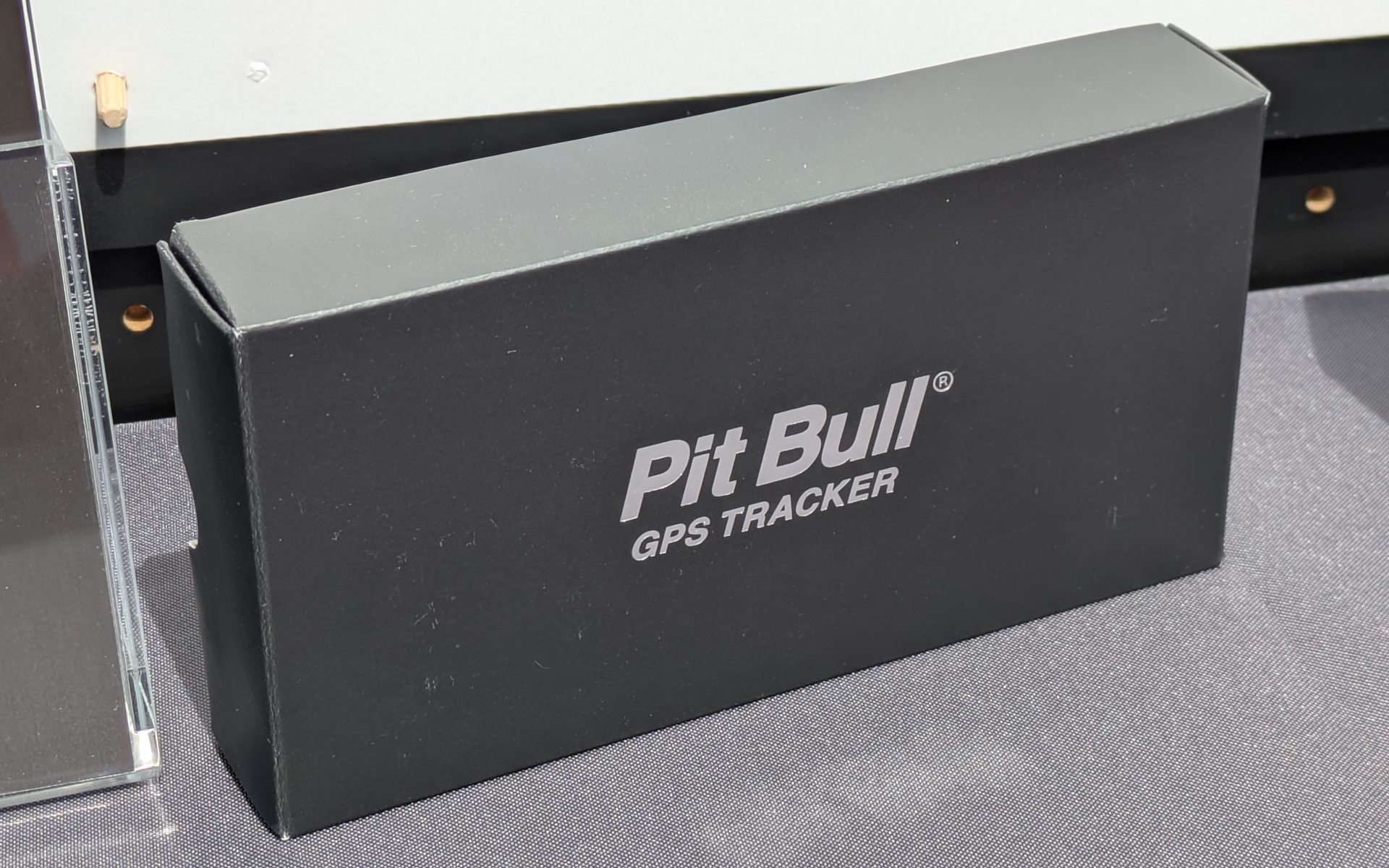 ピットブルGPSトラッカーのパッケージ